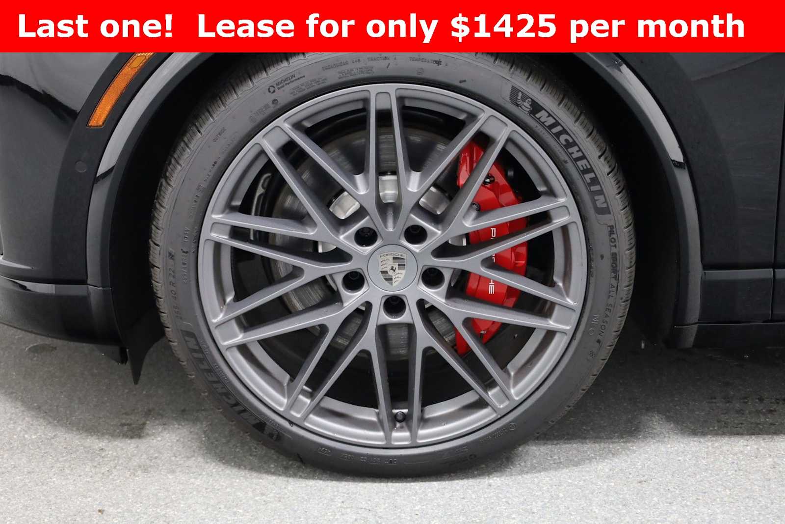 Thumbnail: 2025 Porsche Macan - 38