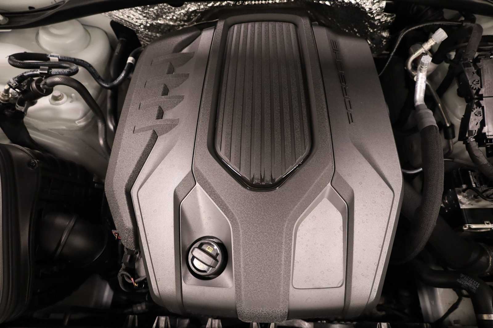 Thumbnail: 2026 Porsche Macan - 42