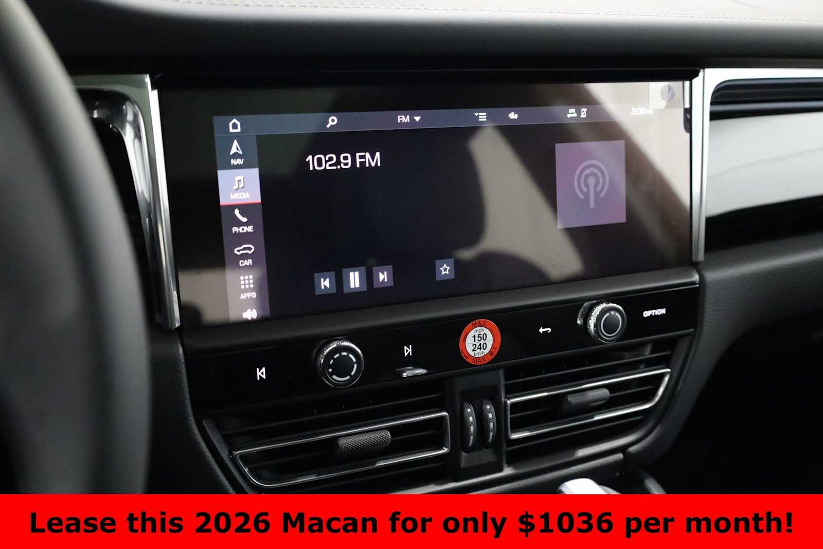 Thumbnail: 2026 Porsche Macan - 32