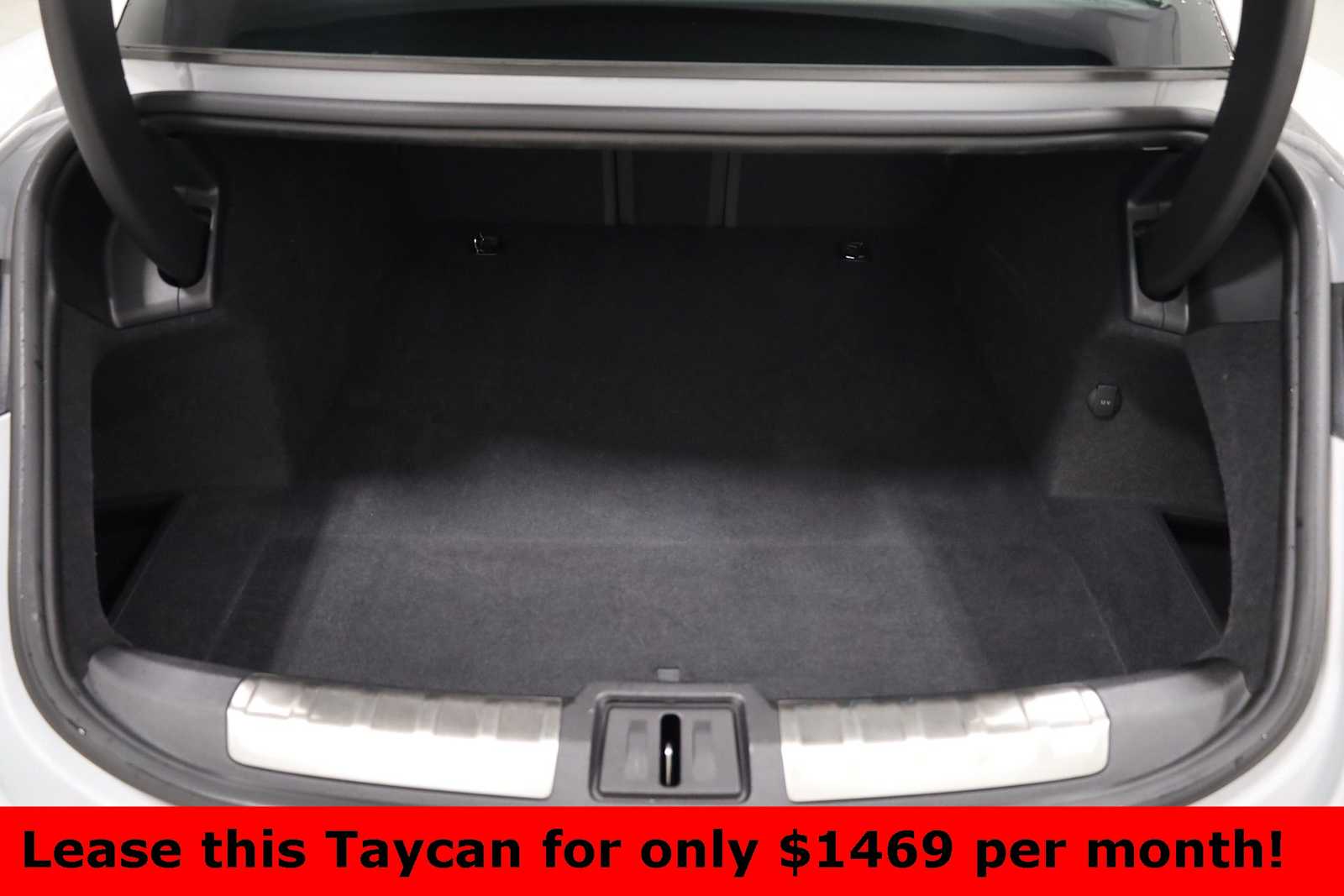 Thumbnail: 2025 Porsche Taycan - 37