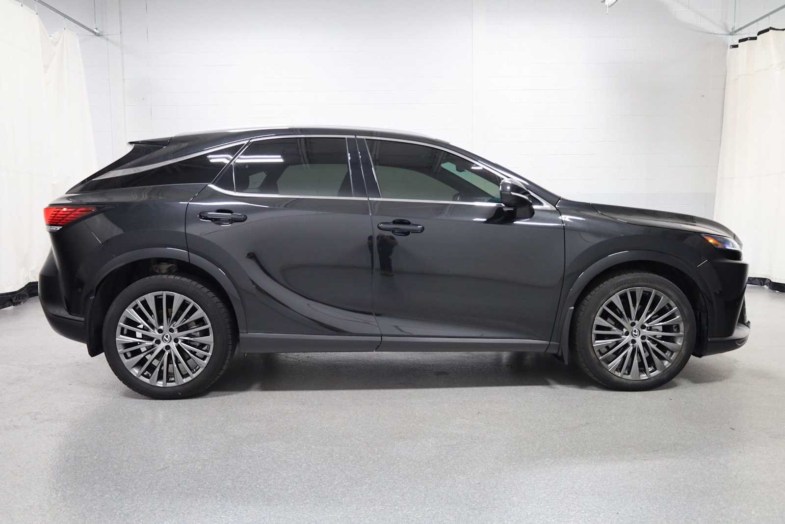 Thumbnail: 2024 Lexus RX - 9