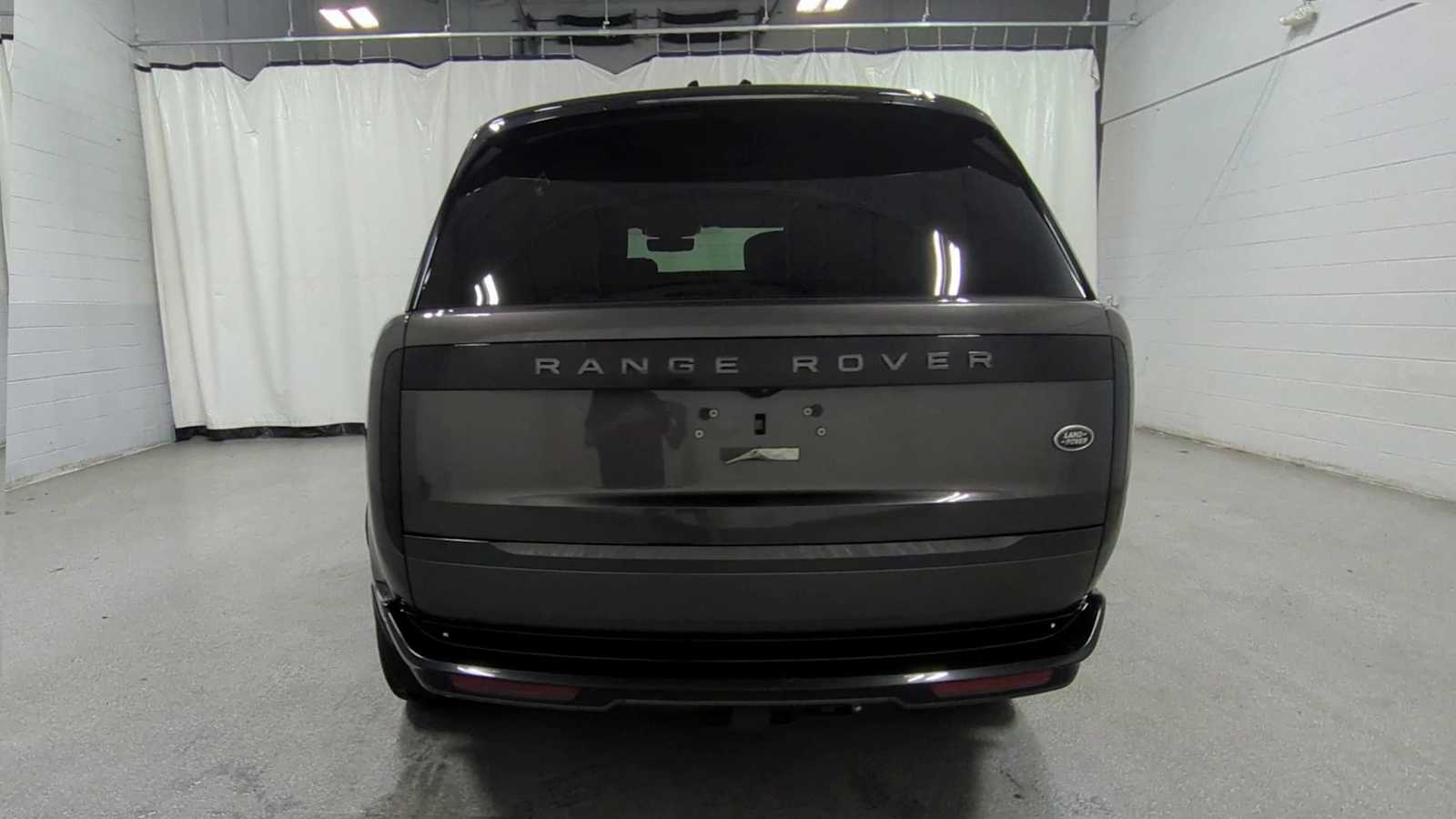 Thumbnail: 2023 Land Rover Range Rover - 6