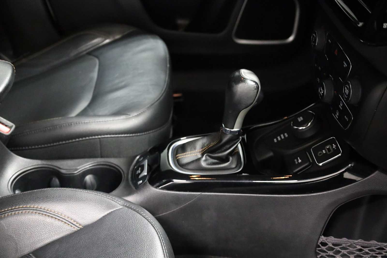 Thumbnail: 2019 Jeep Compass - 19