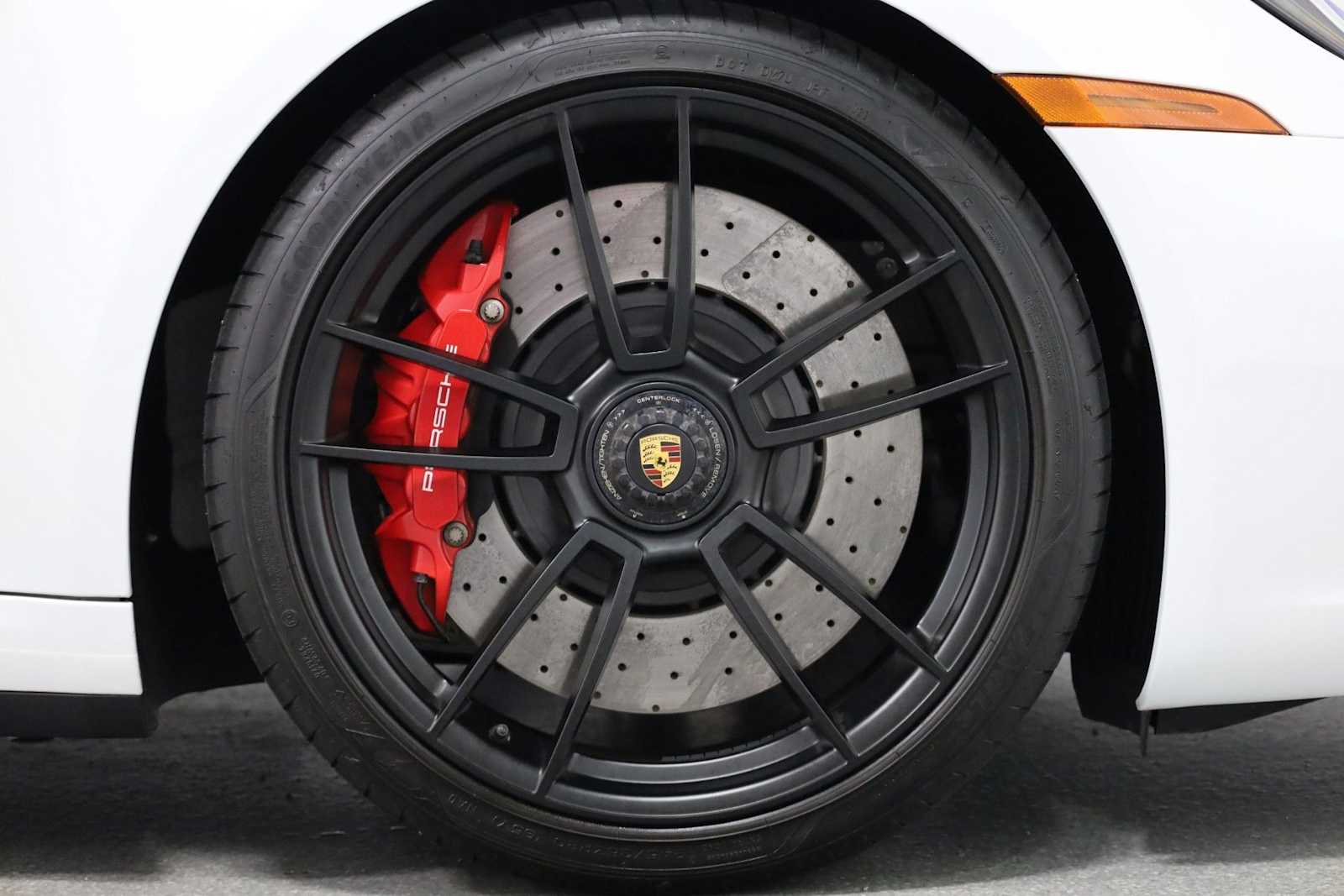 Thumbnail: 2022 Porsche 911 - 12