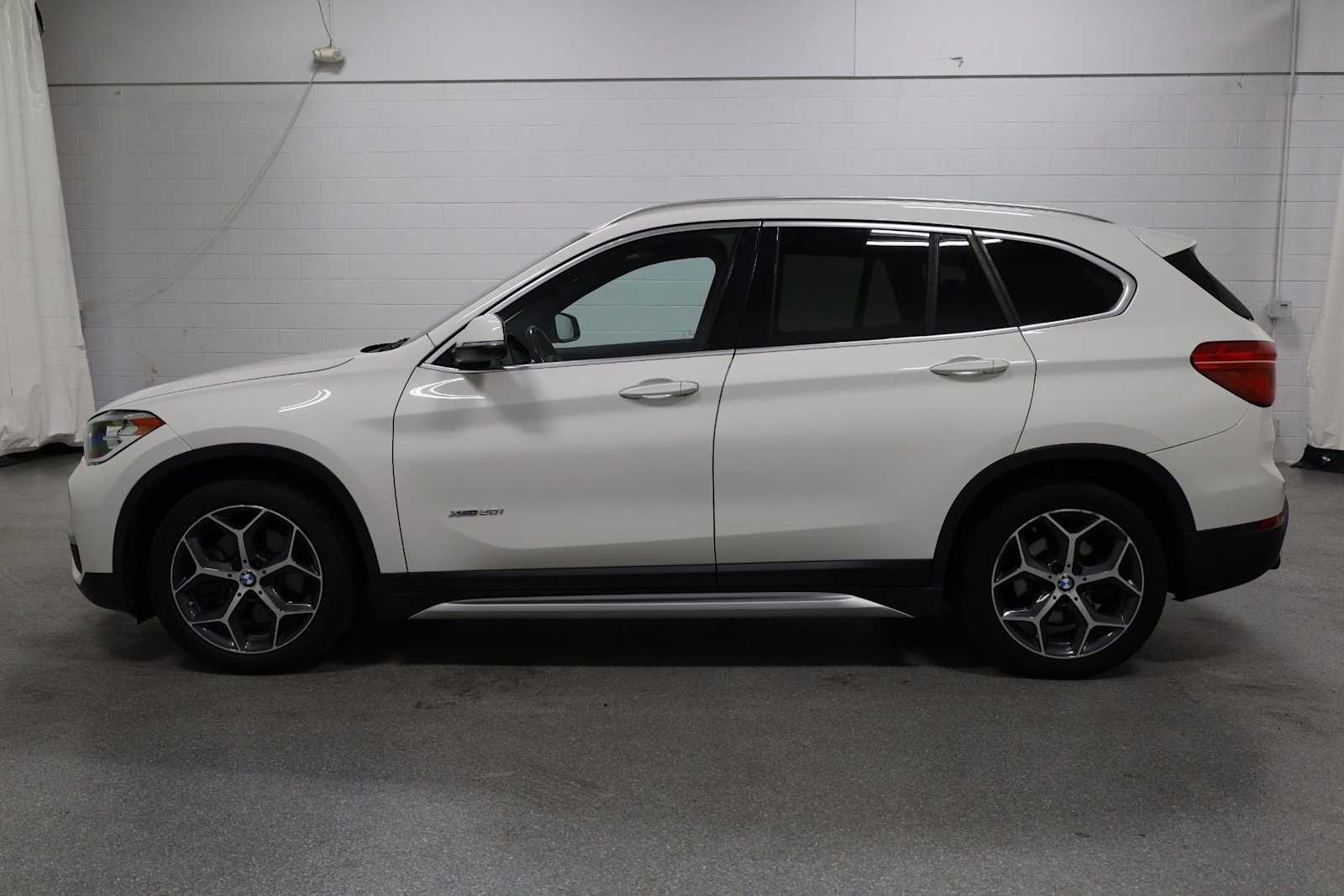 Thumbnail: 2016 BMW X1 - 2