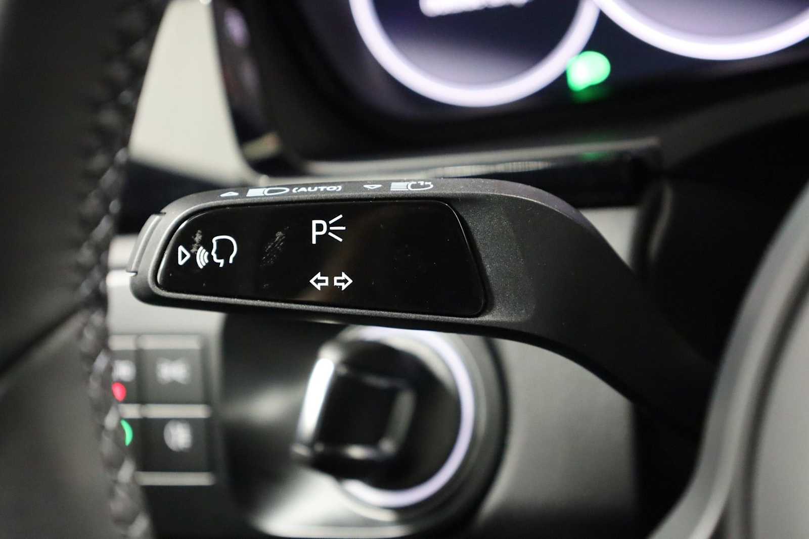 Thumbnail: 2022 Porsche  - 30