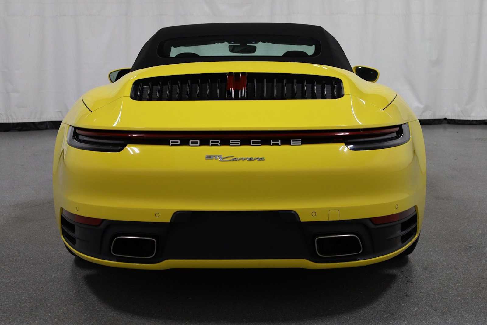 Thumbnail: 2022 Porsche 911 - 7
