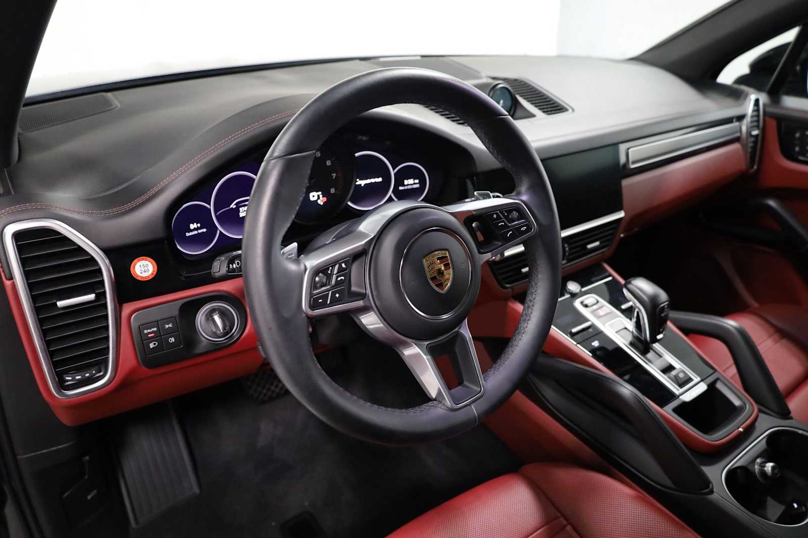 Thumbnail: 2022 Porsche Cayenne - 4