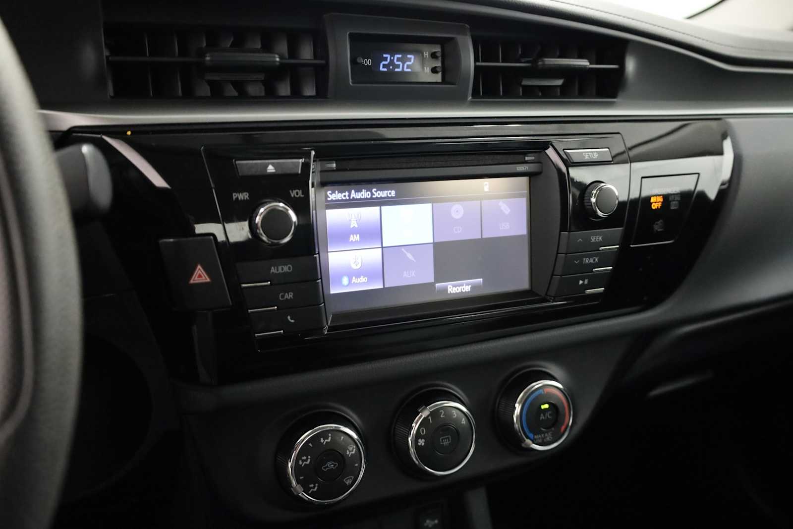 Thumbnail: 2016 Toyota Corolla - 27