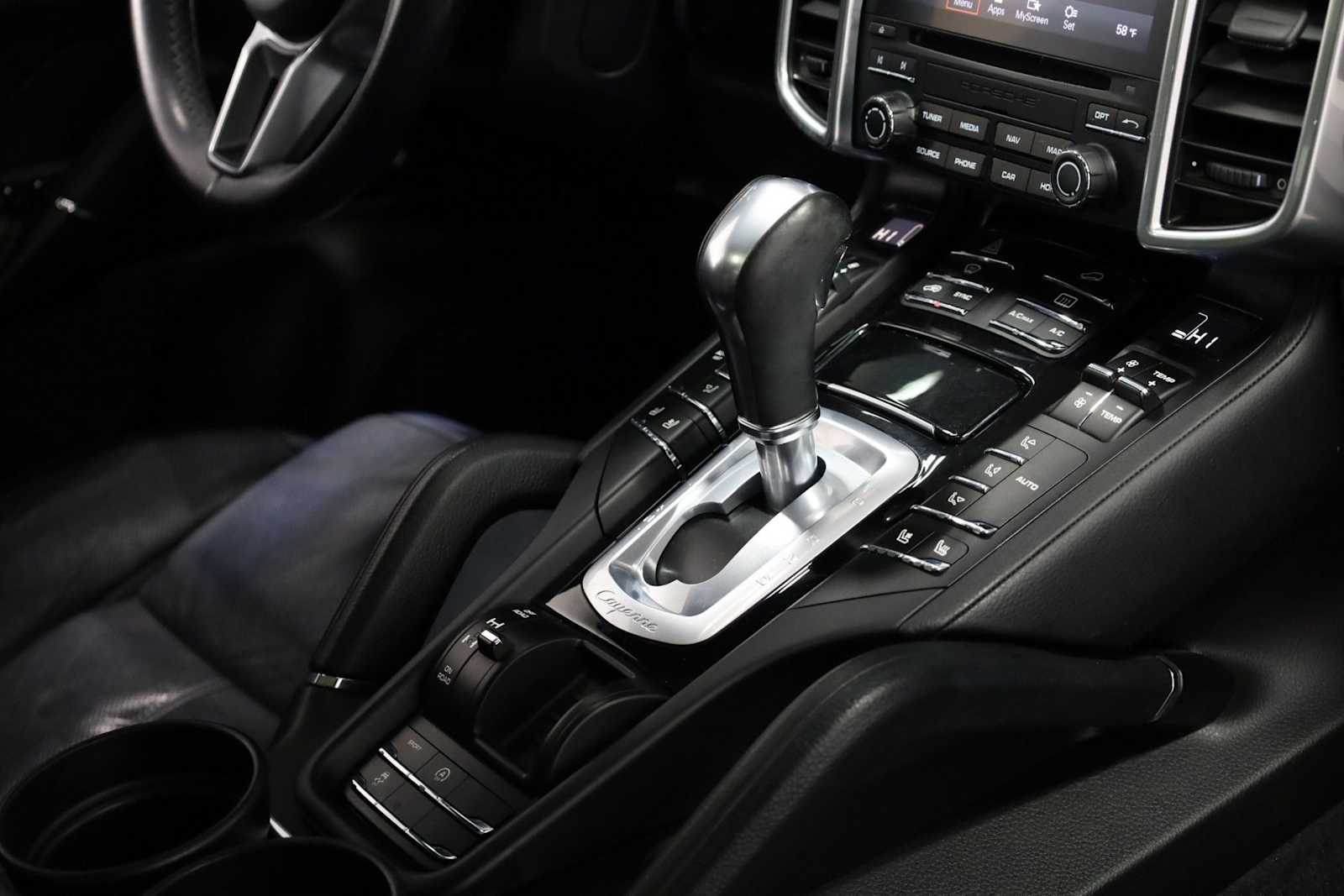 Thumbnail: 2017 Porsche Cayenne - 21