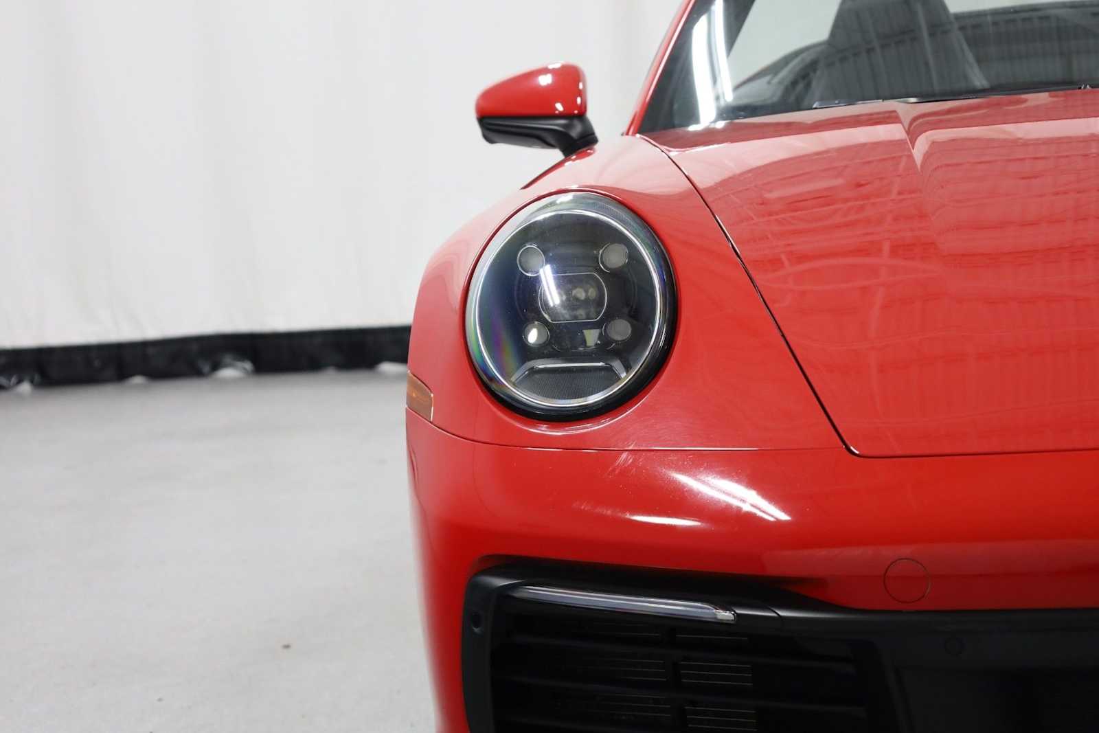 Thumbnail: 2022 Porsche 911 - 15