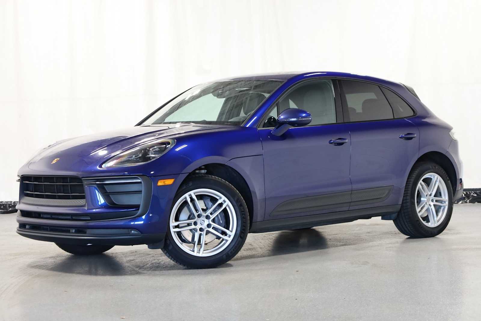 2022 Porsche Macan Base -
                  Novi, MI