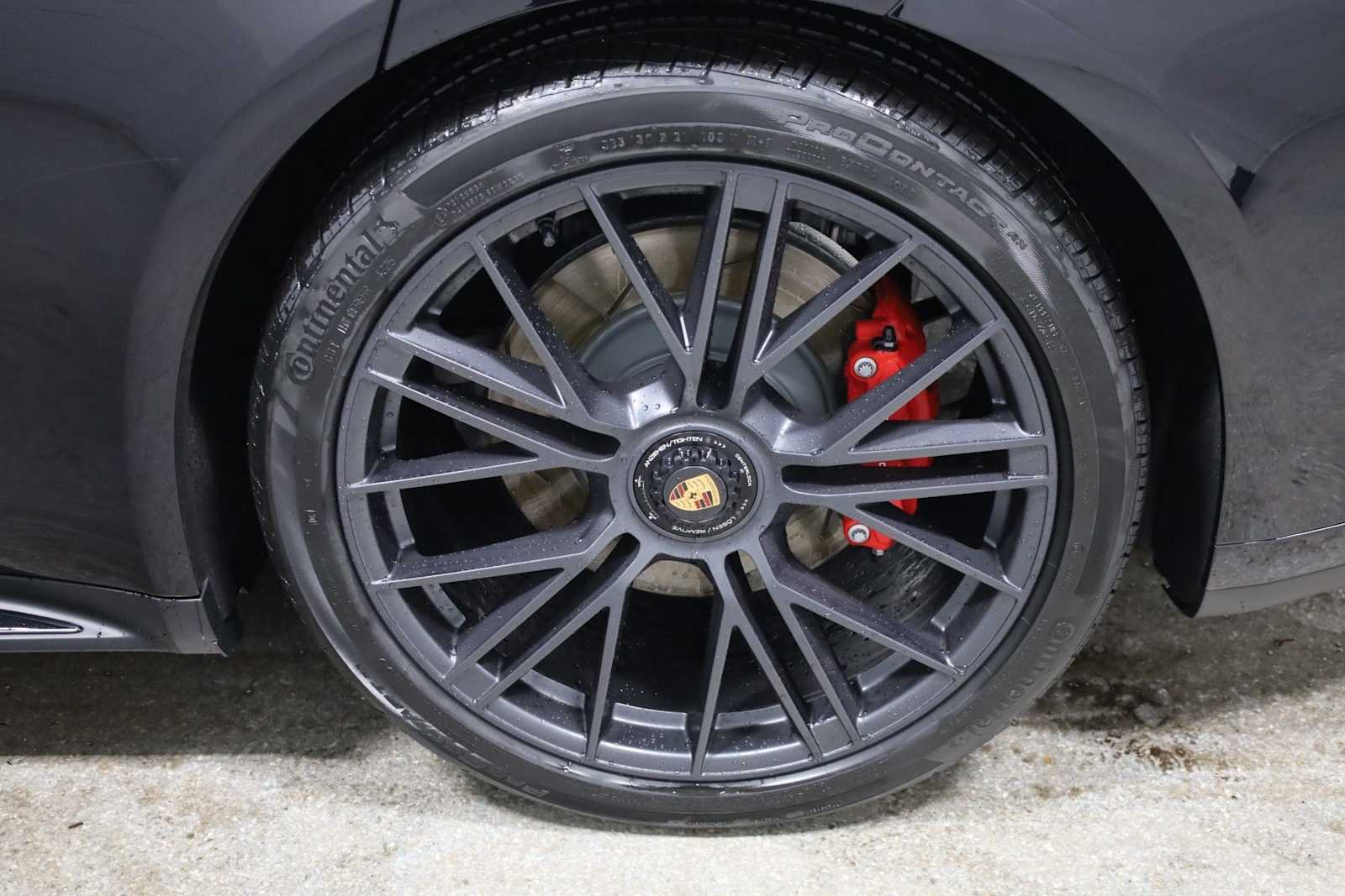 Thumbnail: 2026 Porsche Panamera - 39