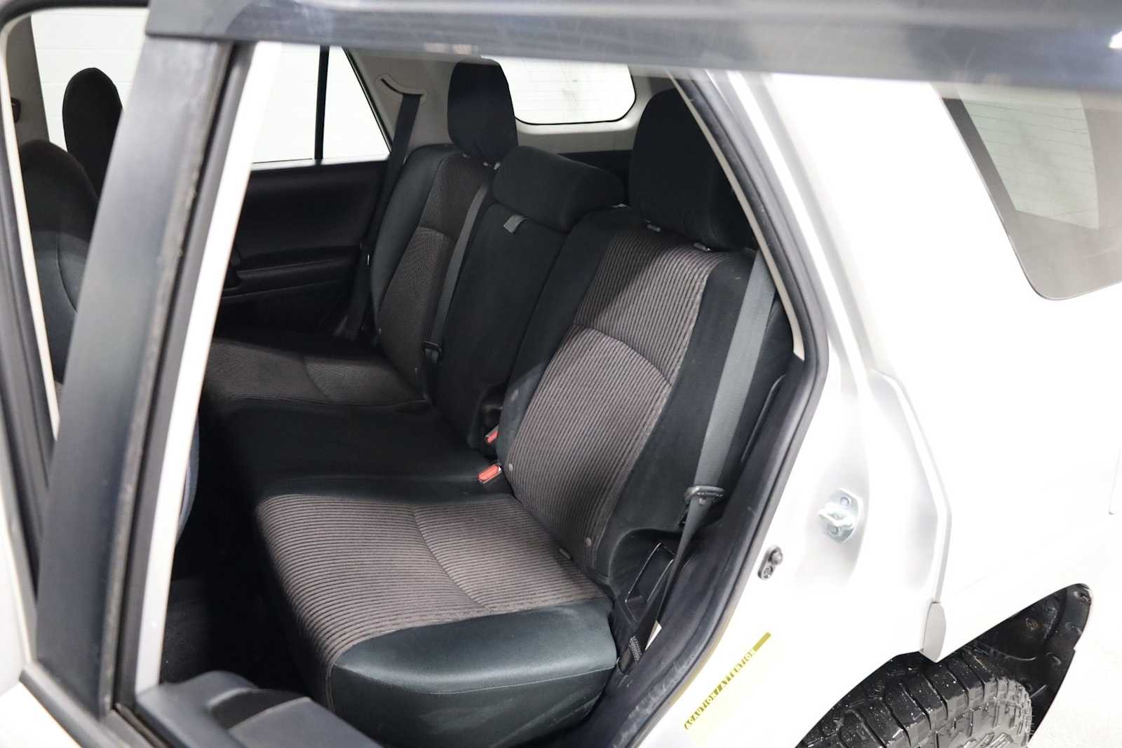 Thumbnail: 2014 Toyota 4Runner - 33