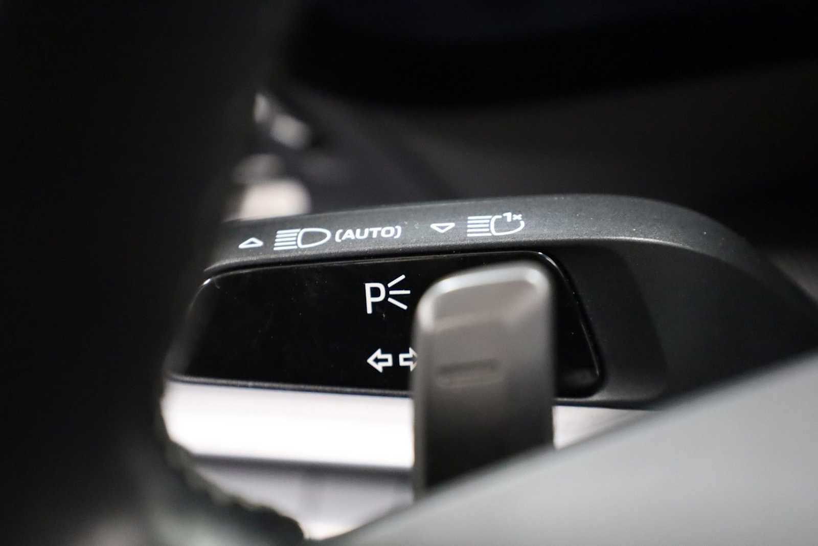 Thumbnail: 2022 Porsche 911 - 30