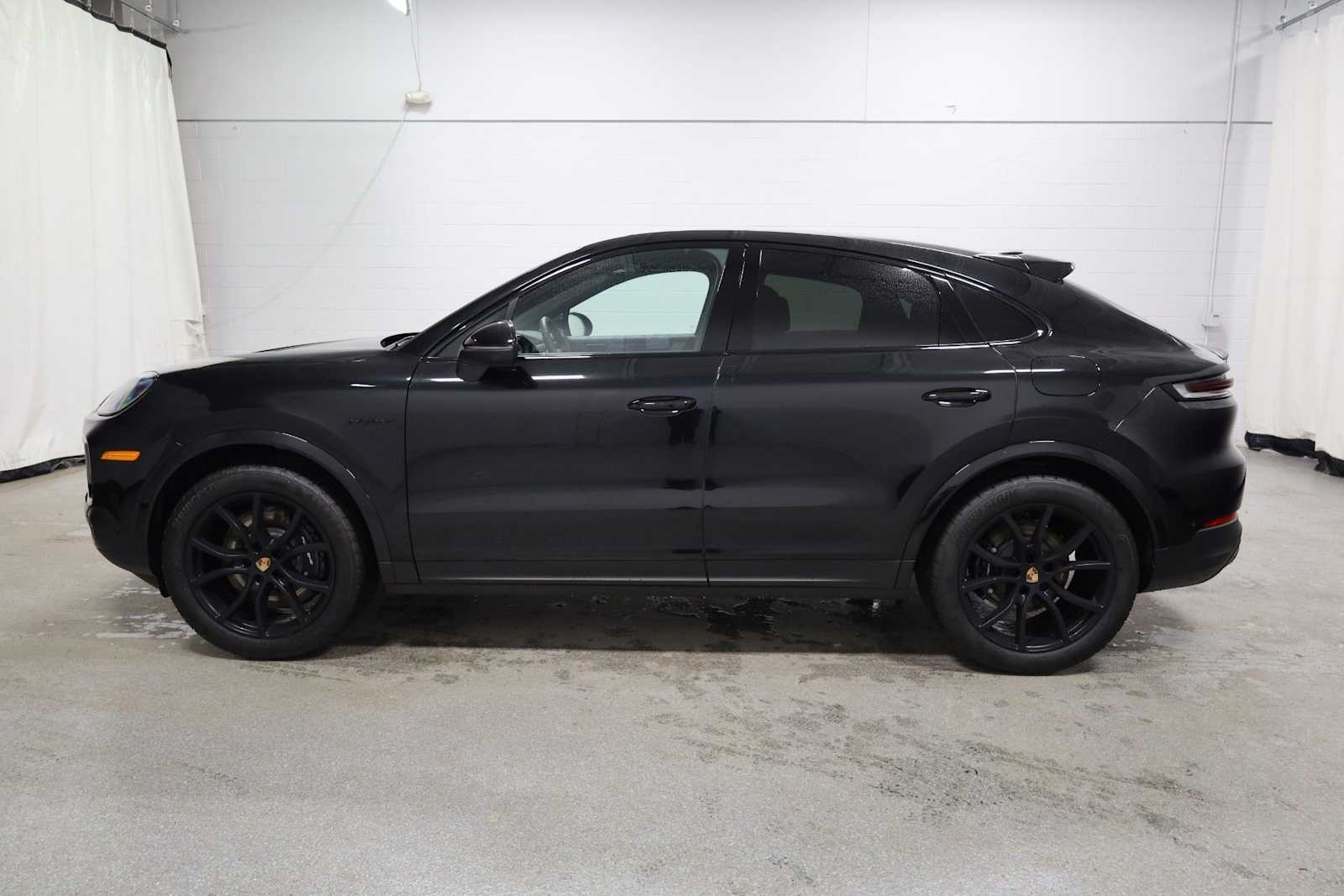 Thumbnail: 2026 Porsche  - 2