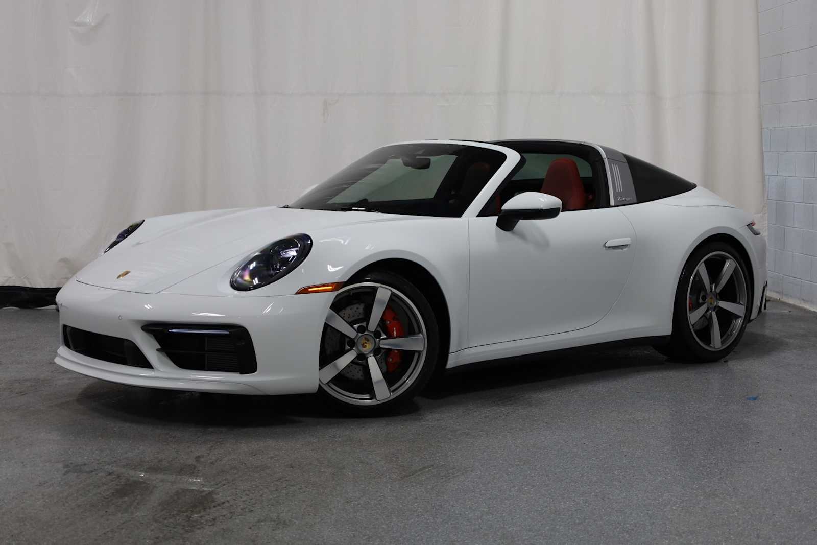 Thumbnail: 2024 Porsche 911 - 1