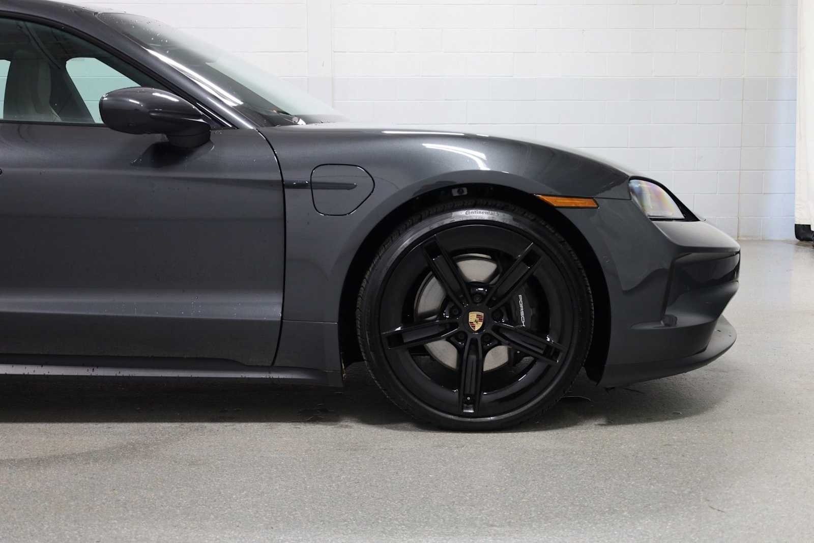 Thumbnail: 2025 Porsche Taycan - 11