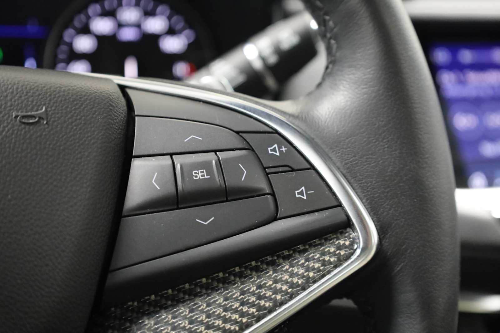 Thumbnail: 2023 Cadillac XT5 - 26