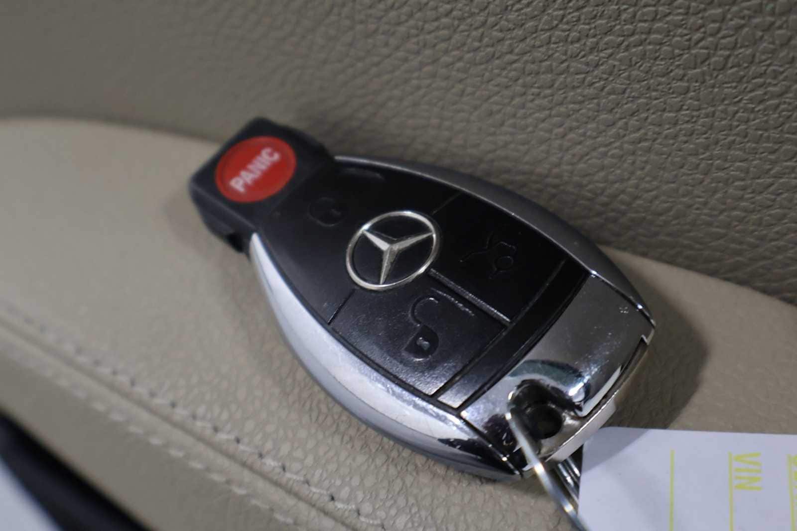 Thumbnail: 2009 Mercedes-Benz SLK - 31