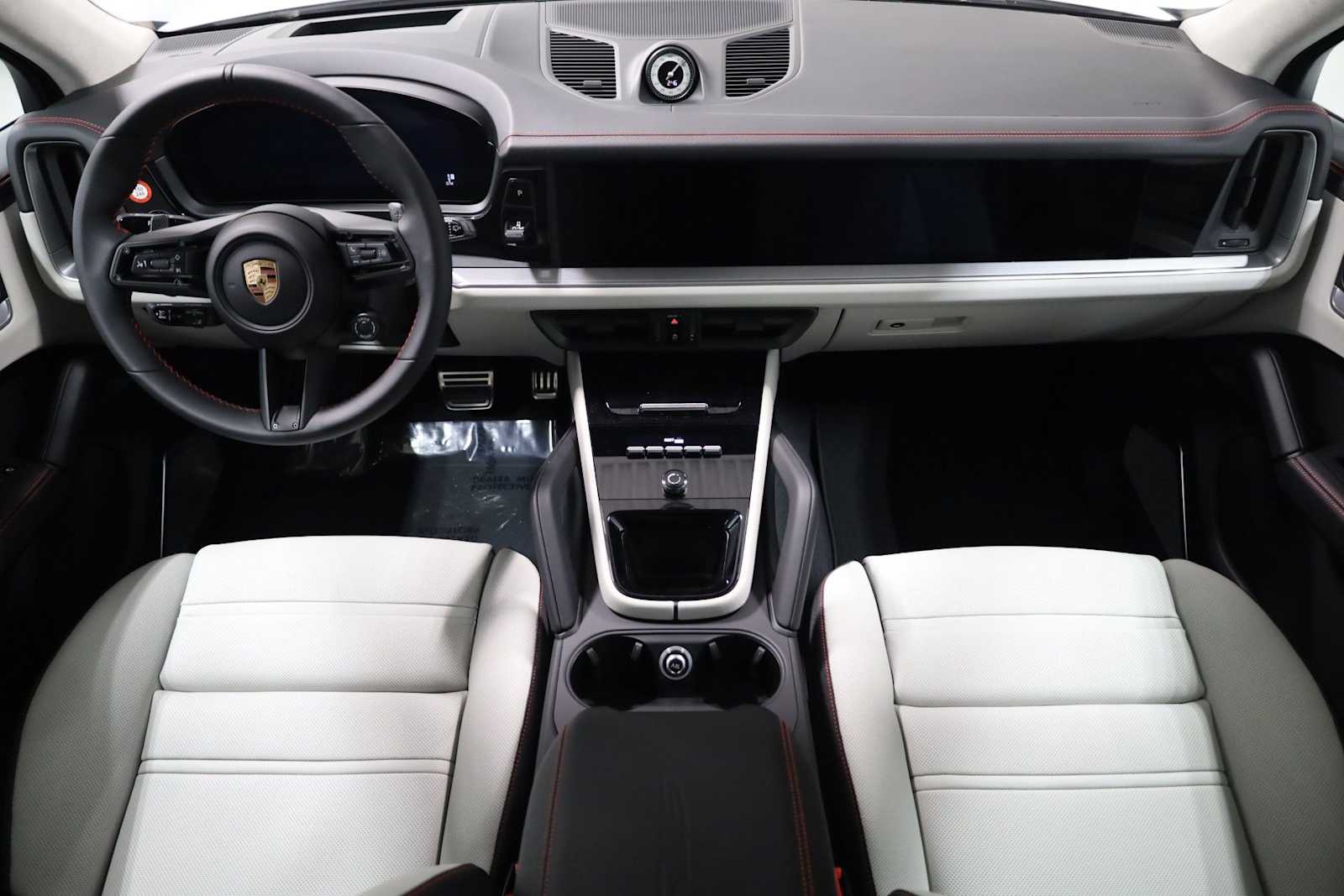 Thumbnail: 2025 Porsche Cayenne - 26