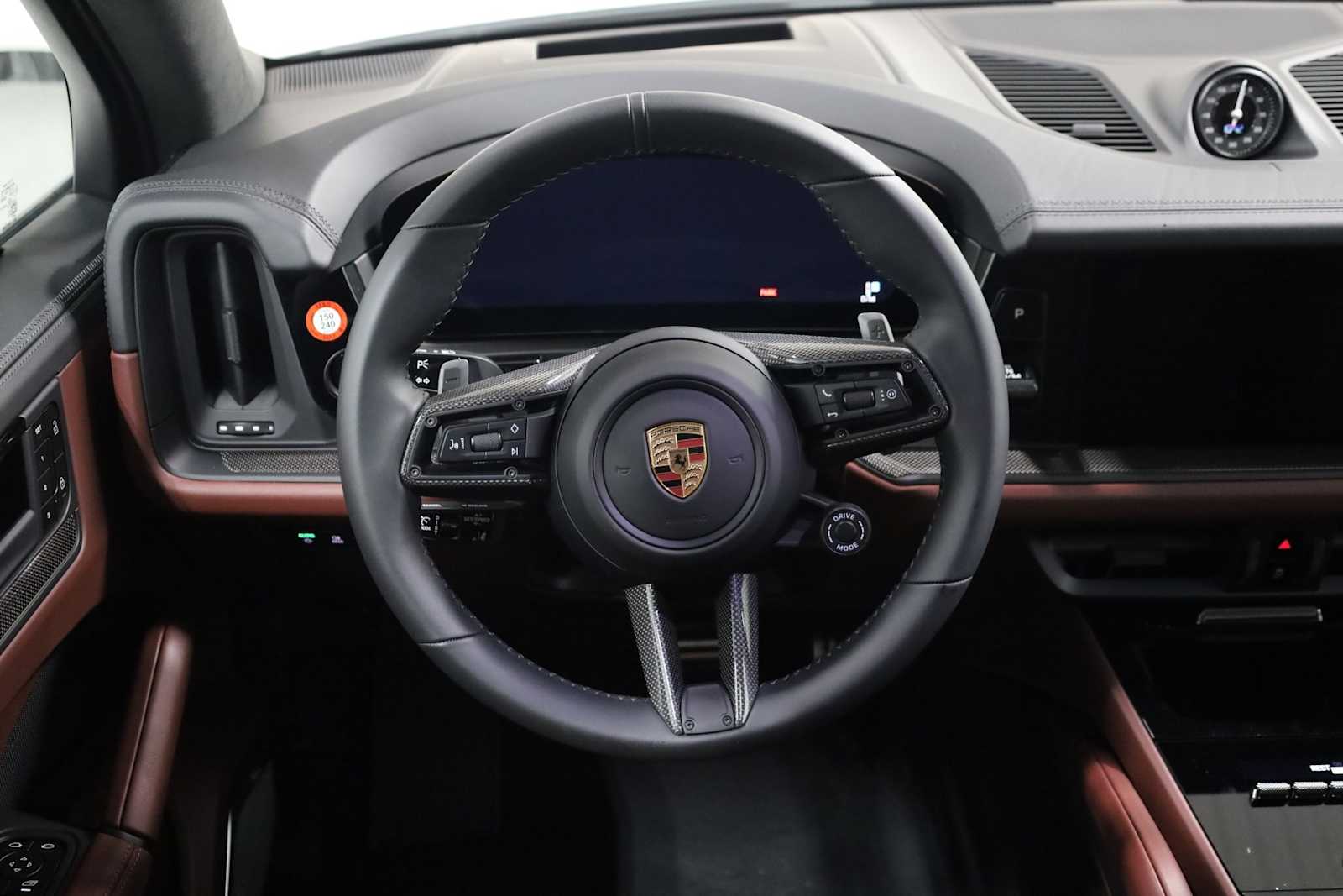 Thumbnail: 2025 Porsche Cayenne - 25