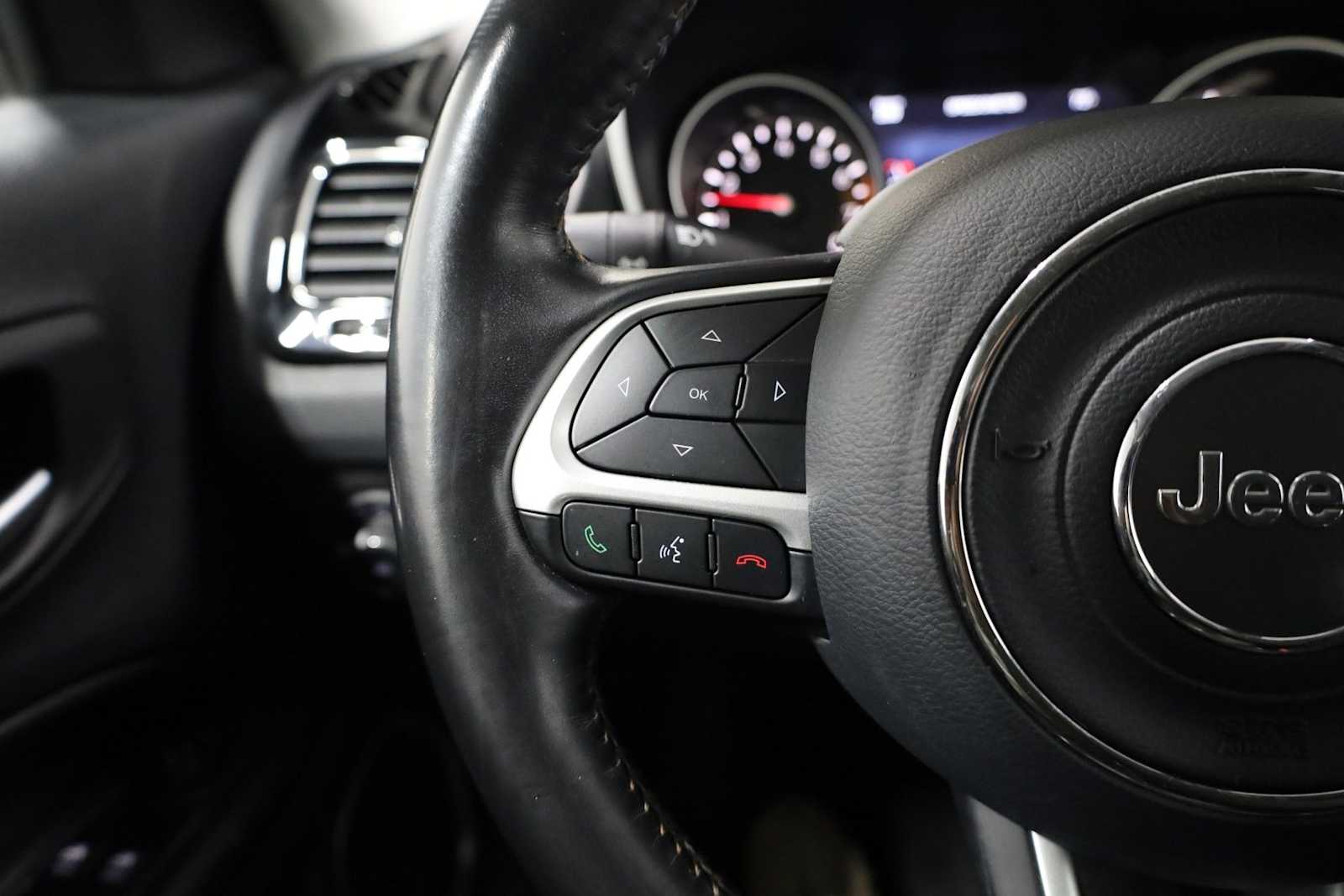 Thumbnail: 2019 Jeep Compass - 24