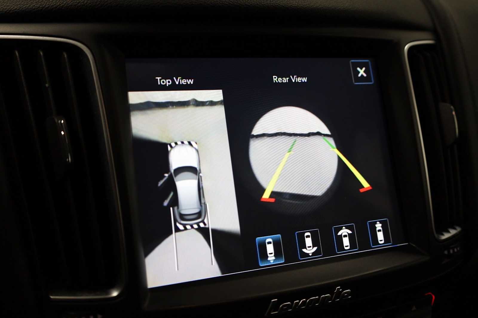 Thumbnail: 2017 Maserati Levante - 34