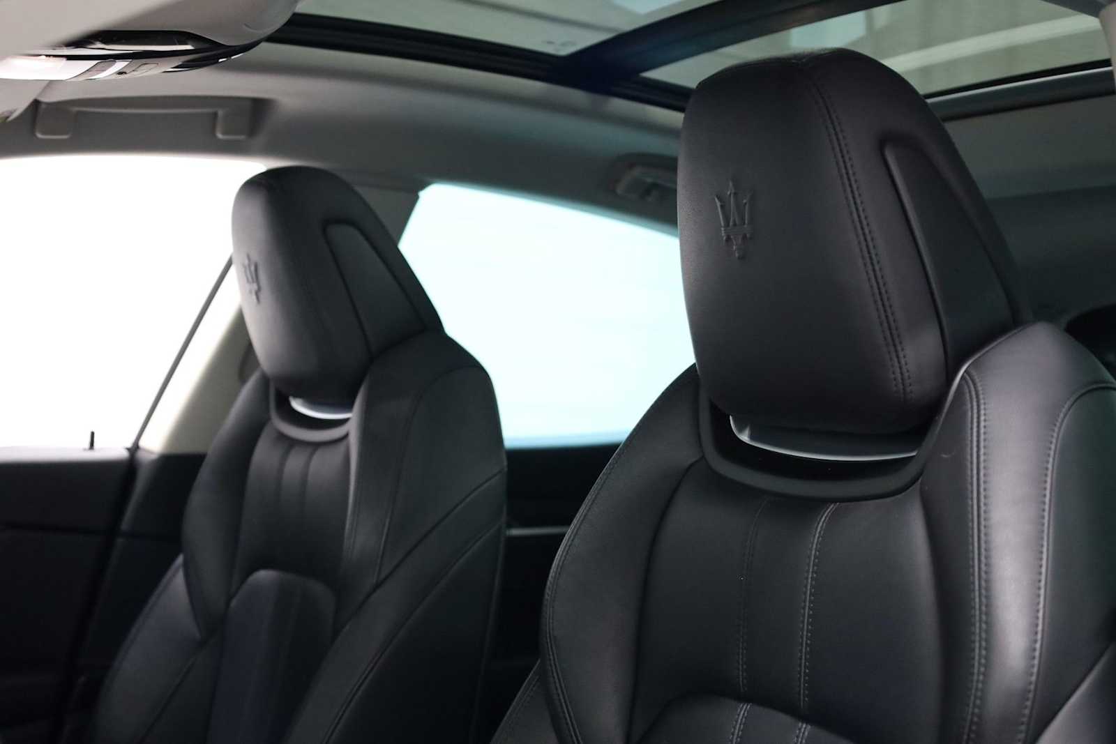 Thumbnail: 2017 Maserati Levante - 19