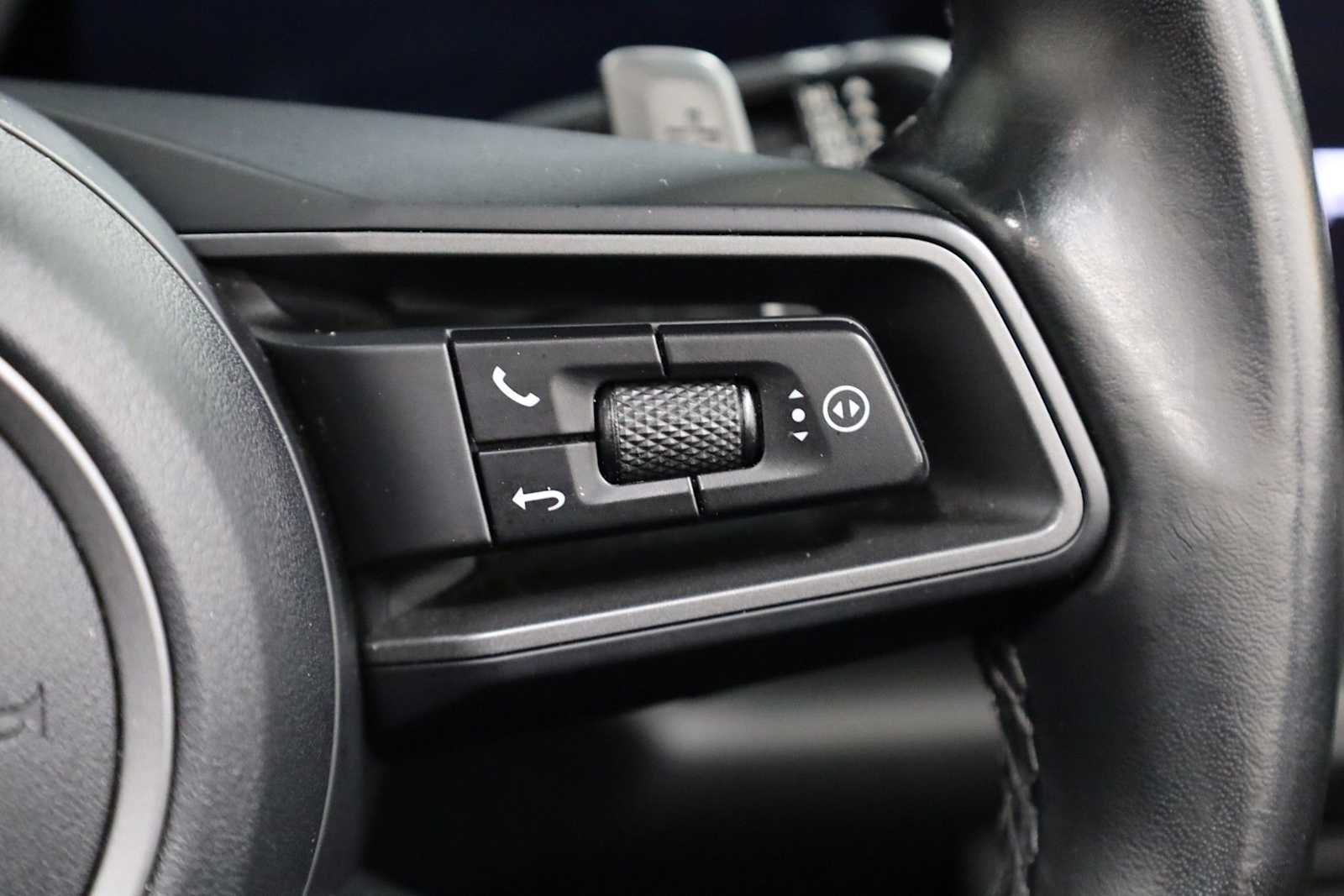 Thumbnail: 2022 Porsche 911 - 27