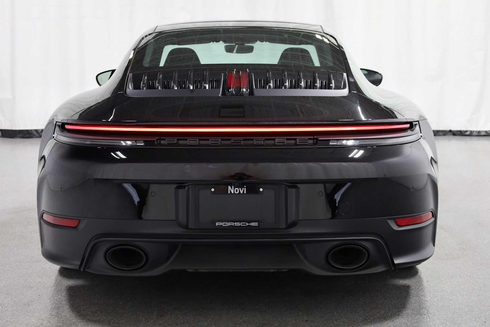 Thumbnail: 2025 Porsche 911 - 7