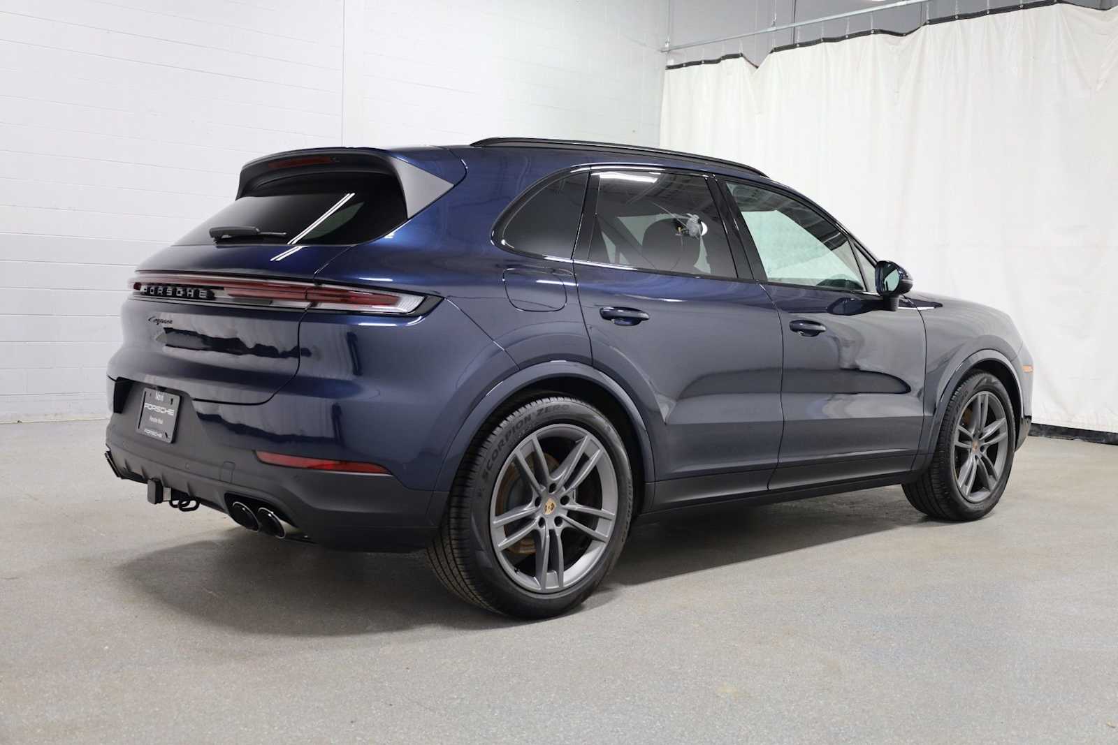 Thumbnail: 2025 Porsche Cayenne - 9