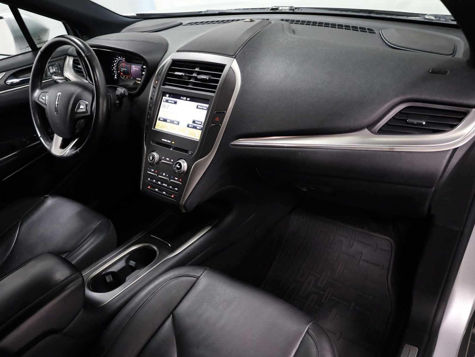 Thumbnail: 2016 Lincoln MKC - 6