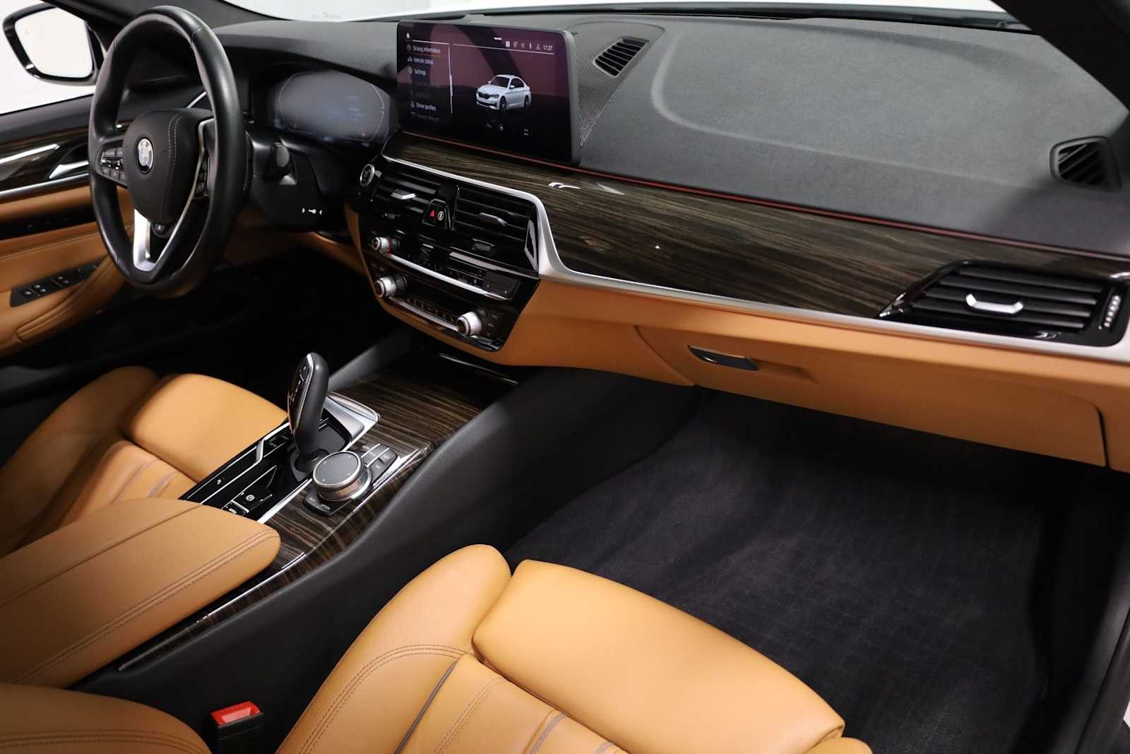 Thumbnail: 2022 BMW 5 Series - 6