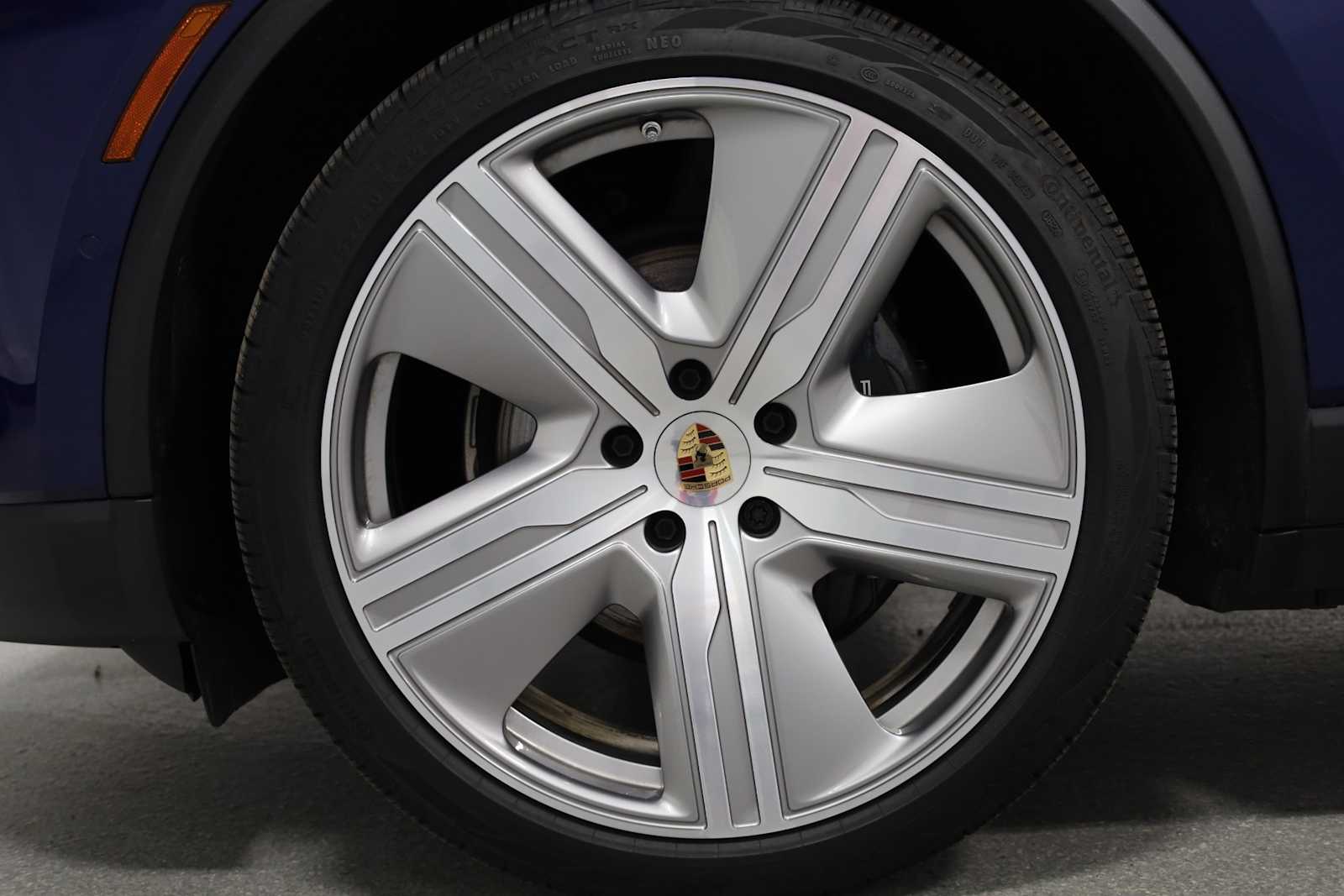 Thumbnail: 2024 Porsche Macan - 40