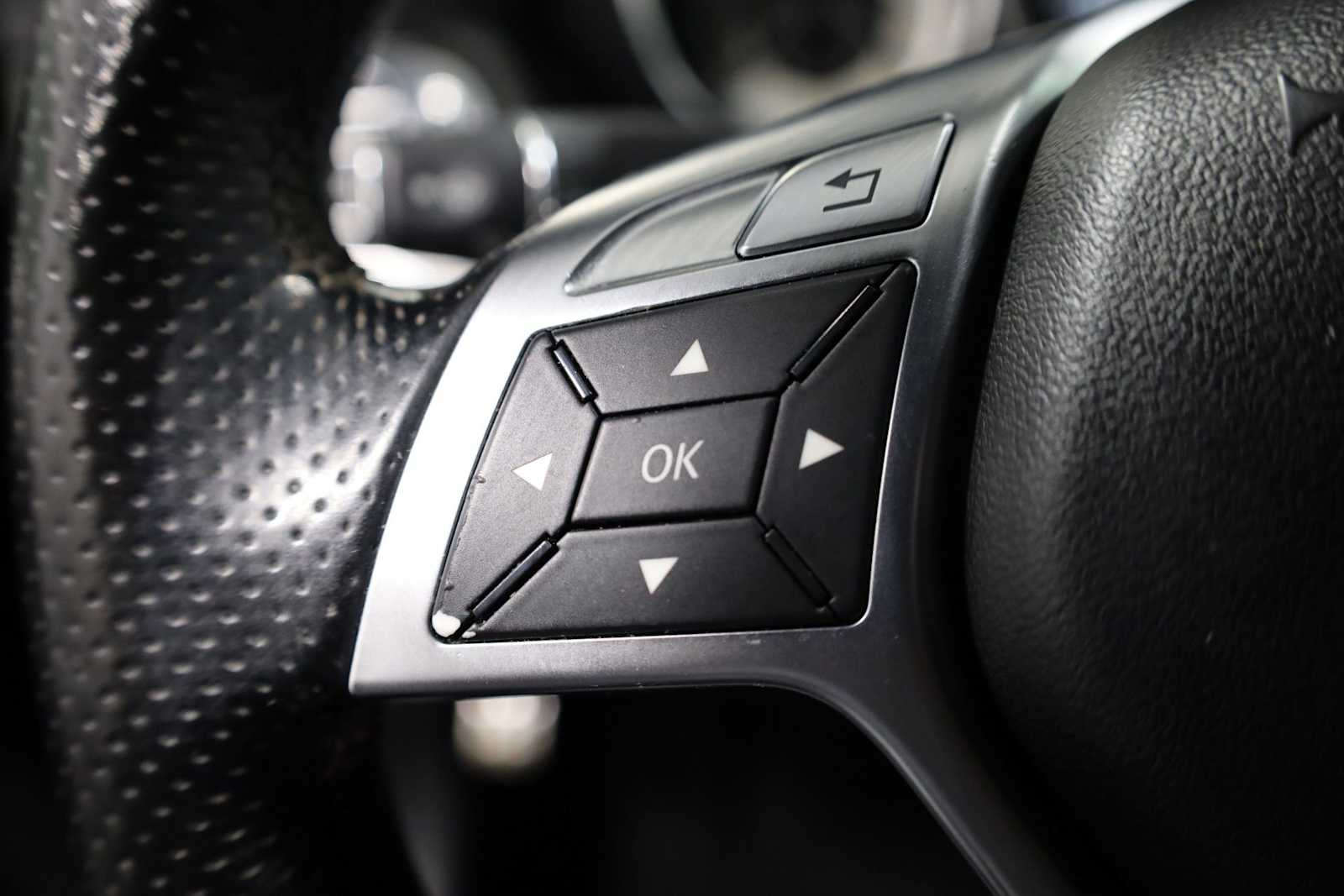 Thumbnail: 2014 Mercedes-Benz CLS - 26