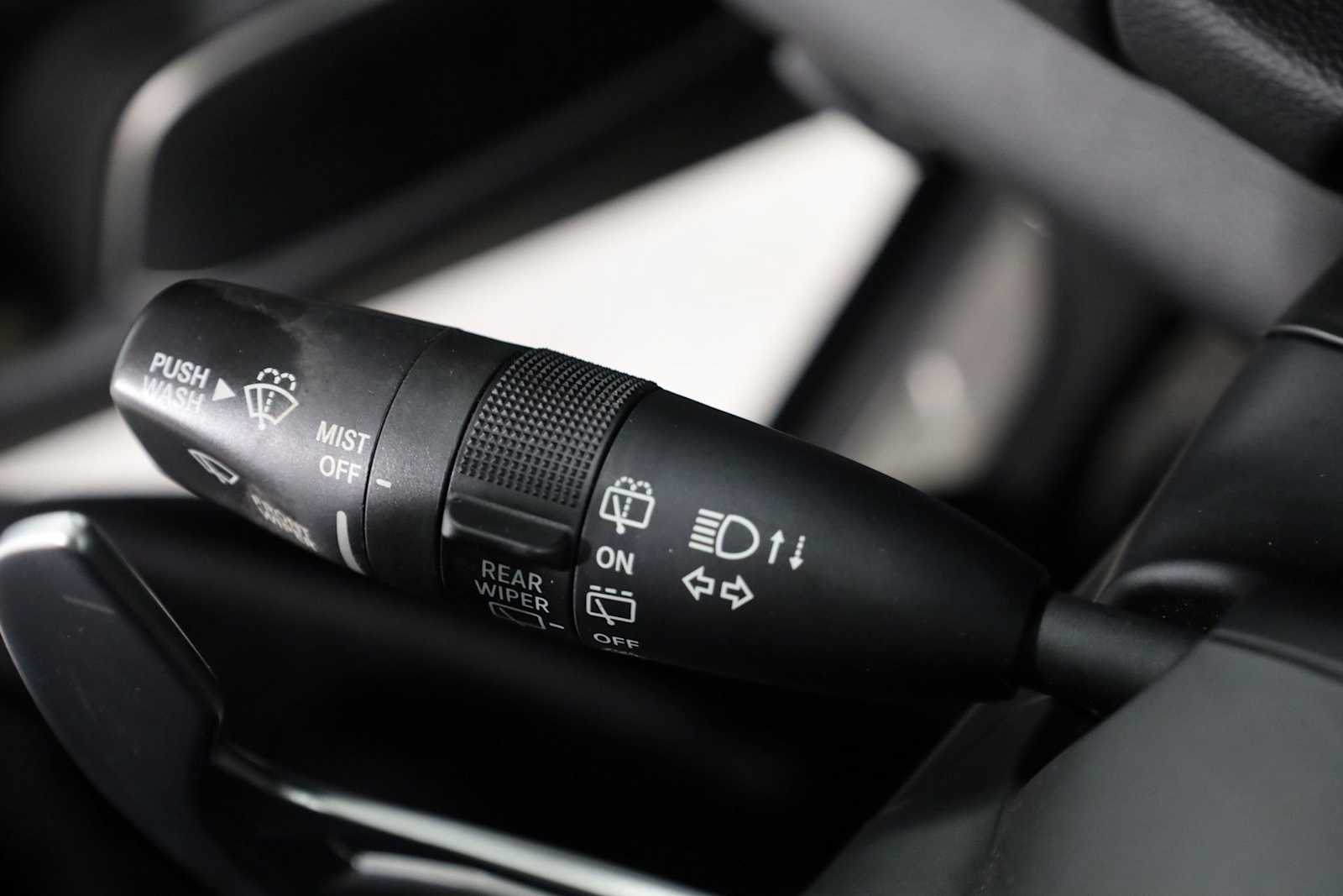 Thumbnail: 2017 Maserati Levante - 31