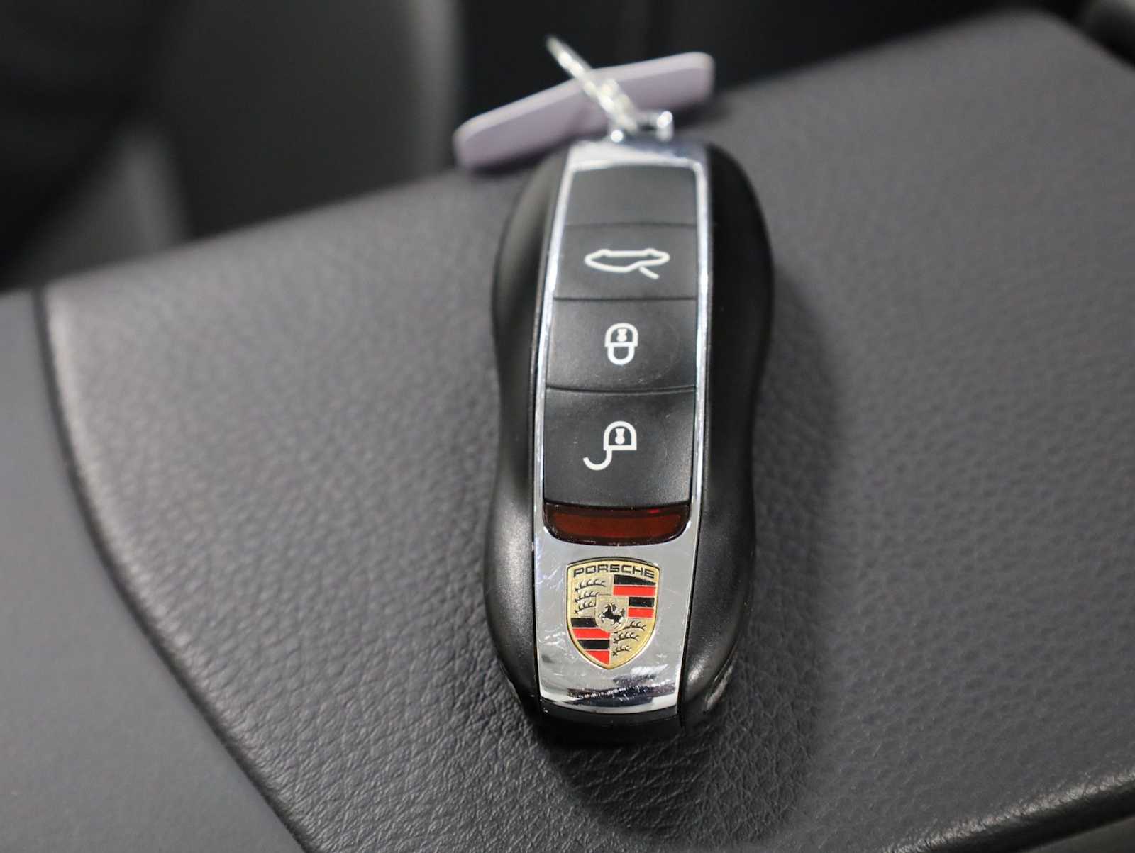 Thumbnail: 2014 Porsche 911 - 41
