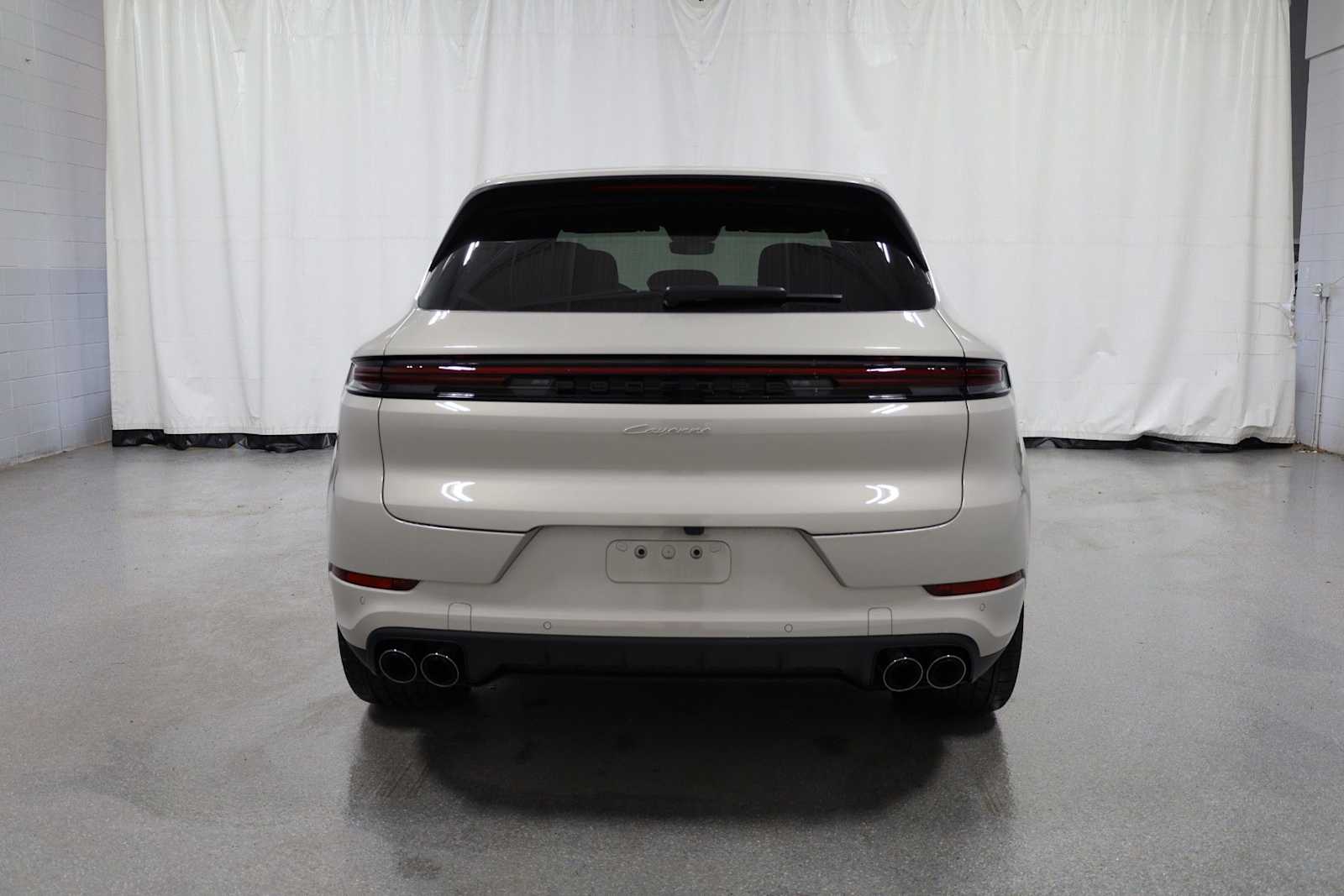 Thumbnail: 2026 Porsche Cayenne - 7