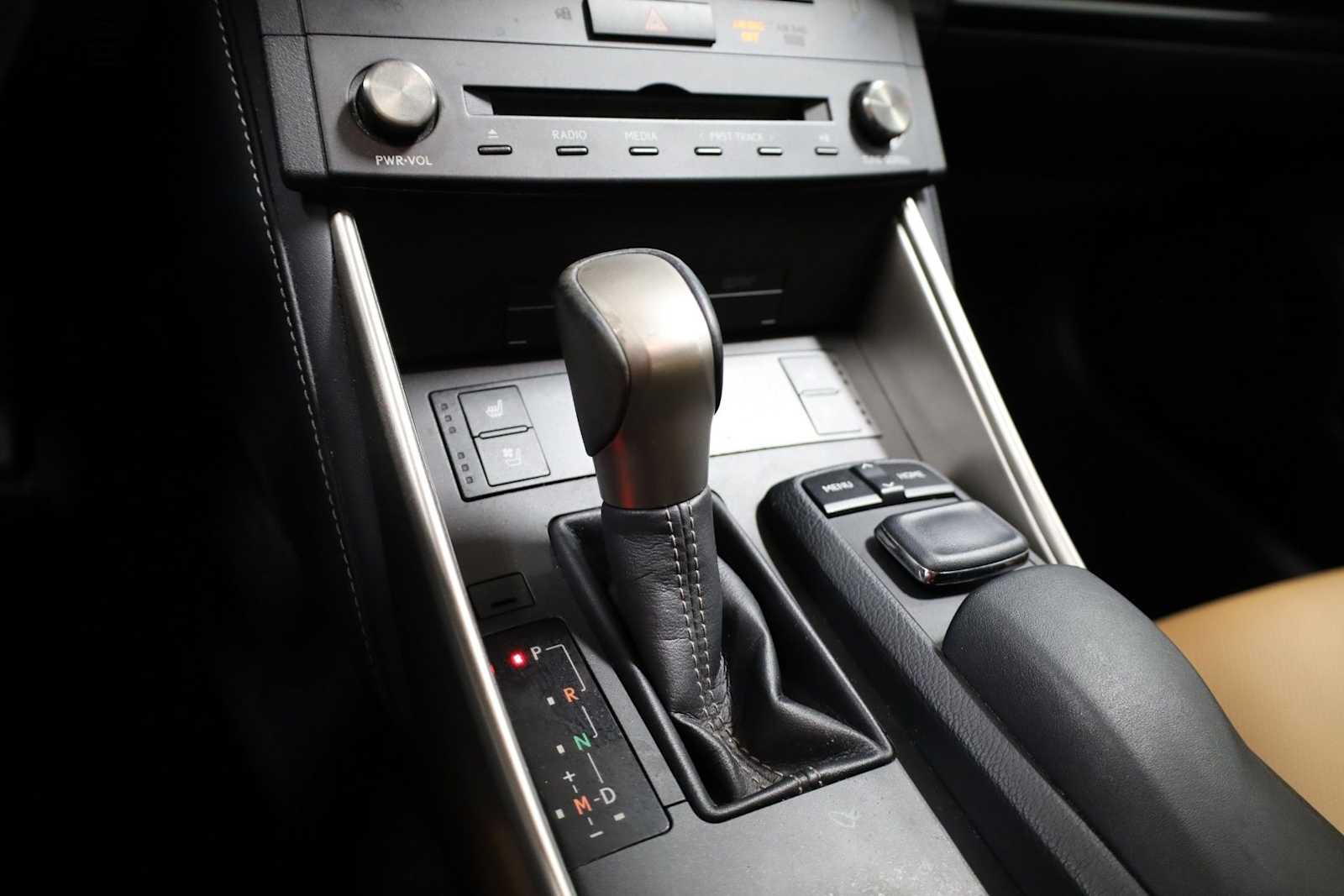 Thumbnail: 2016 Lexus IS - 29