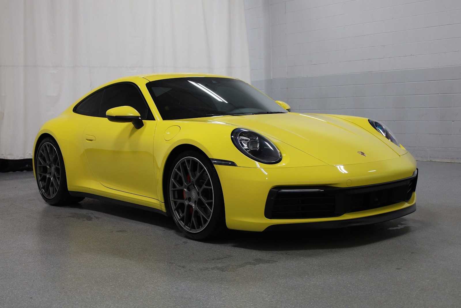 Thumbnail: 2020 Porsche 911 - 13