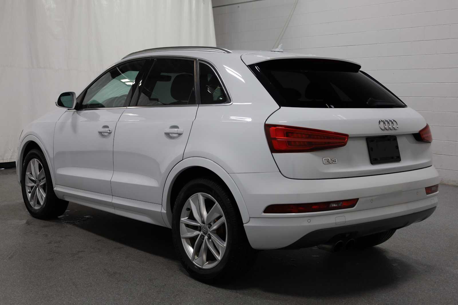 Thumbnail: 2016 Audi Q3 - 3