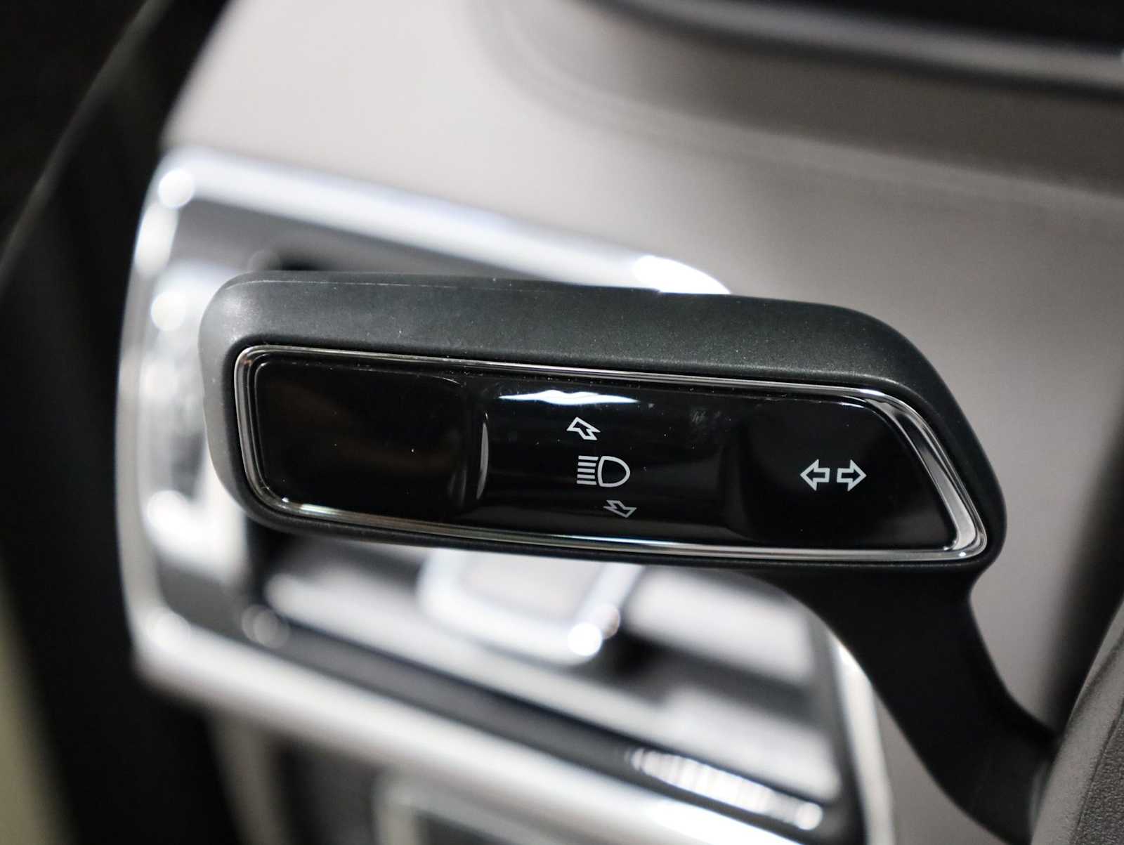 Thumbnail: 2023 Lincoln Navigator L - 29