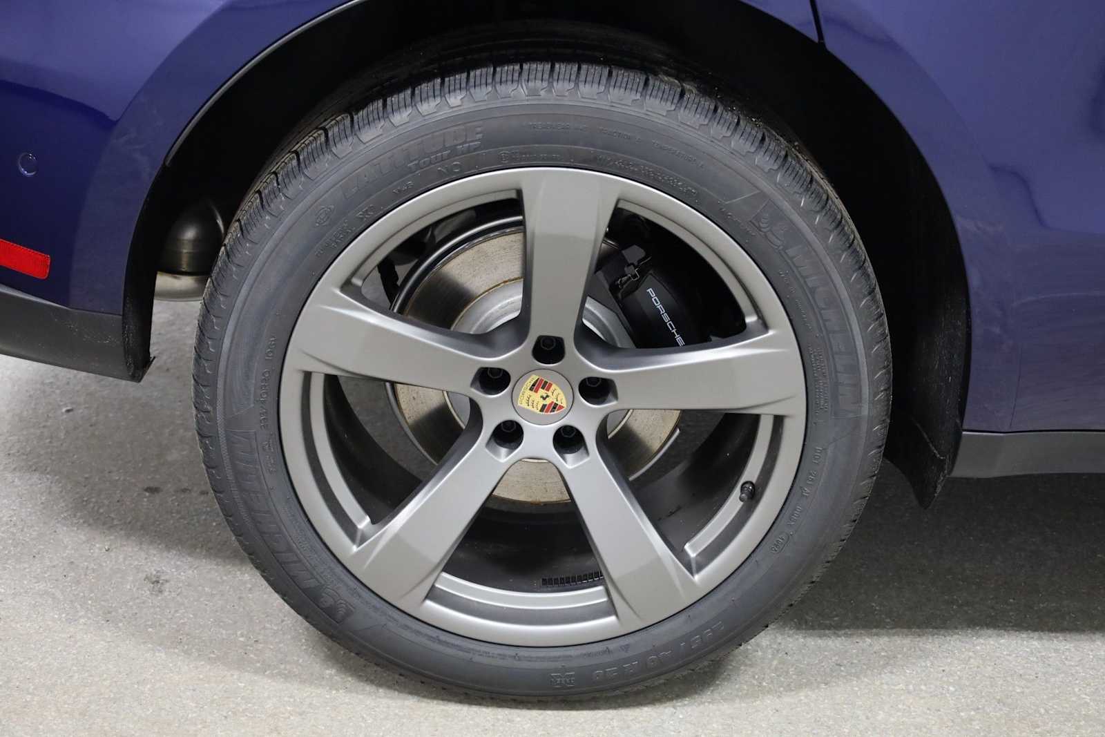 Thumbnail: 2026 Porsche Macan - 38