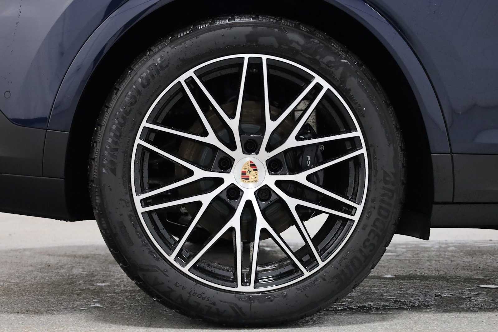 Thumbnail: 2026 Porsche Cayenne - 37