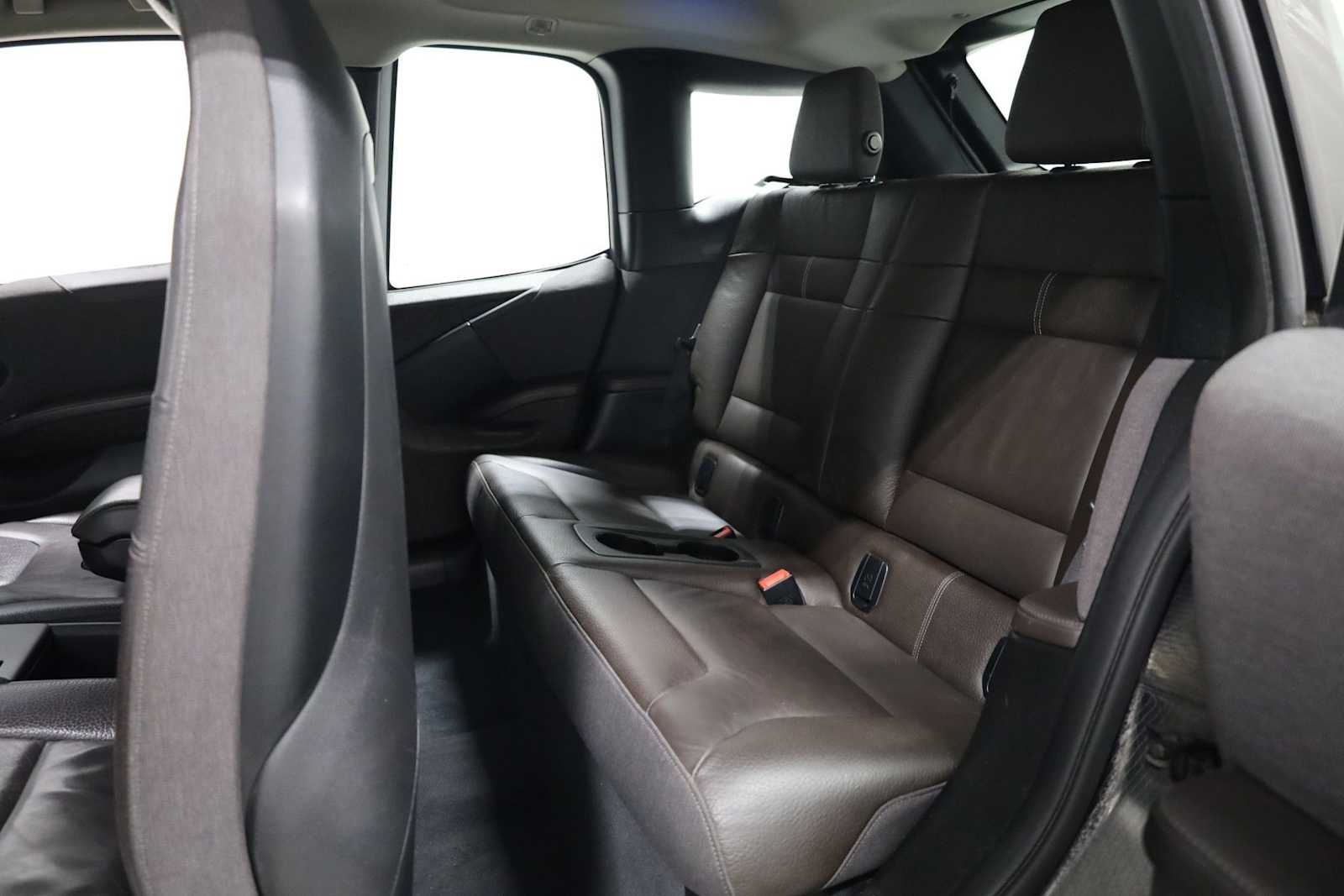 Thumbnail: 2016 BMW i3 - 32