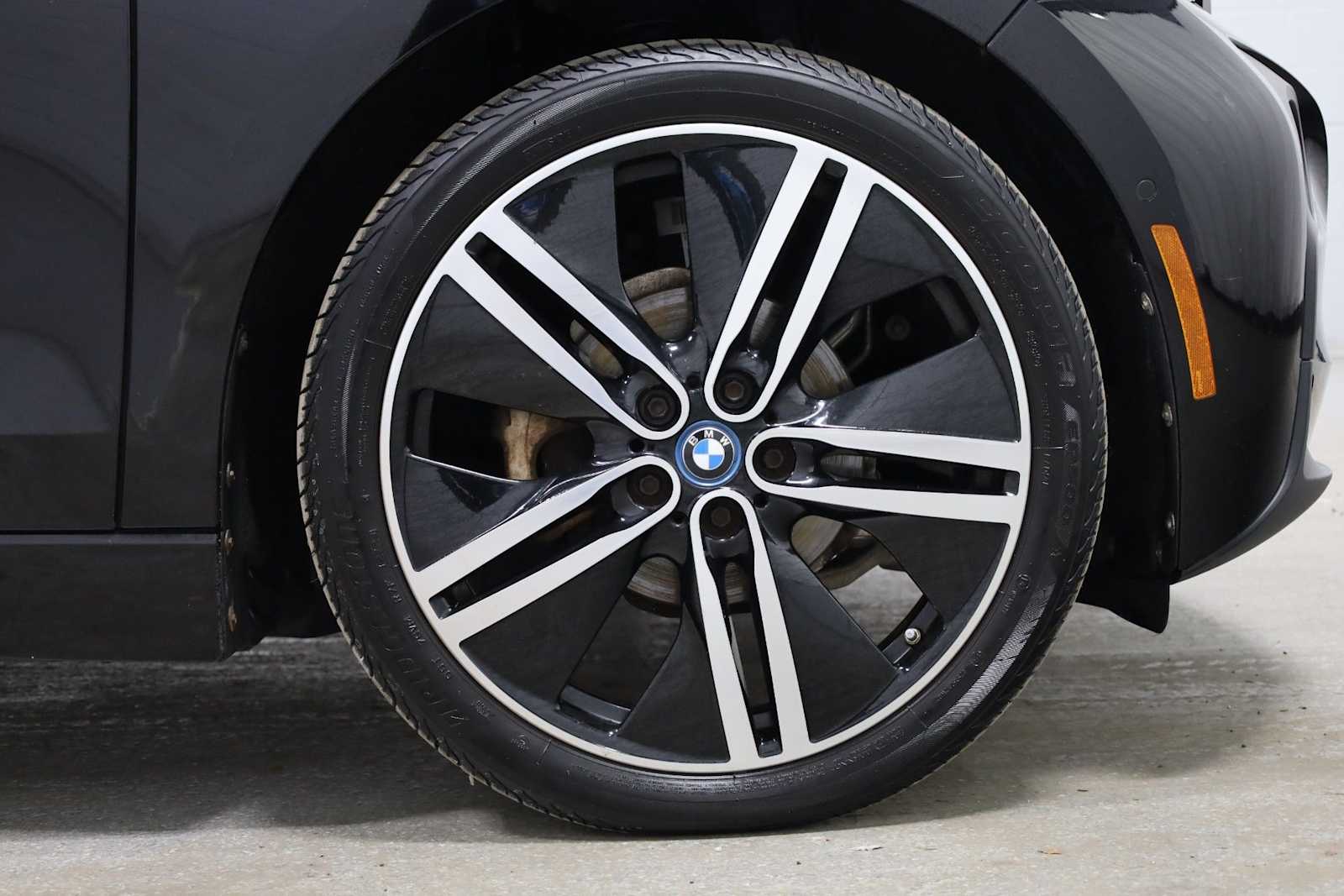 Thumbnail: 2016 BMW i3 - 12