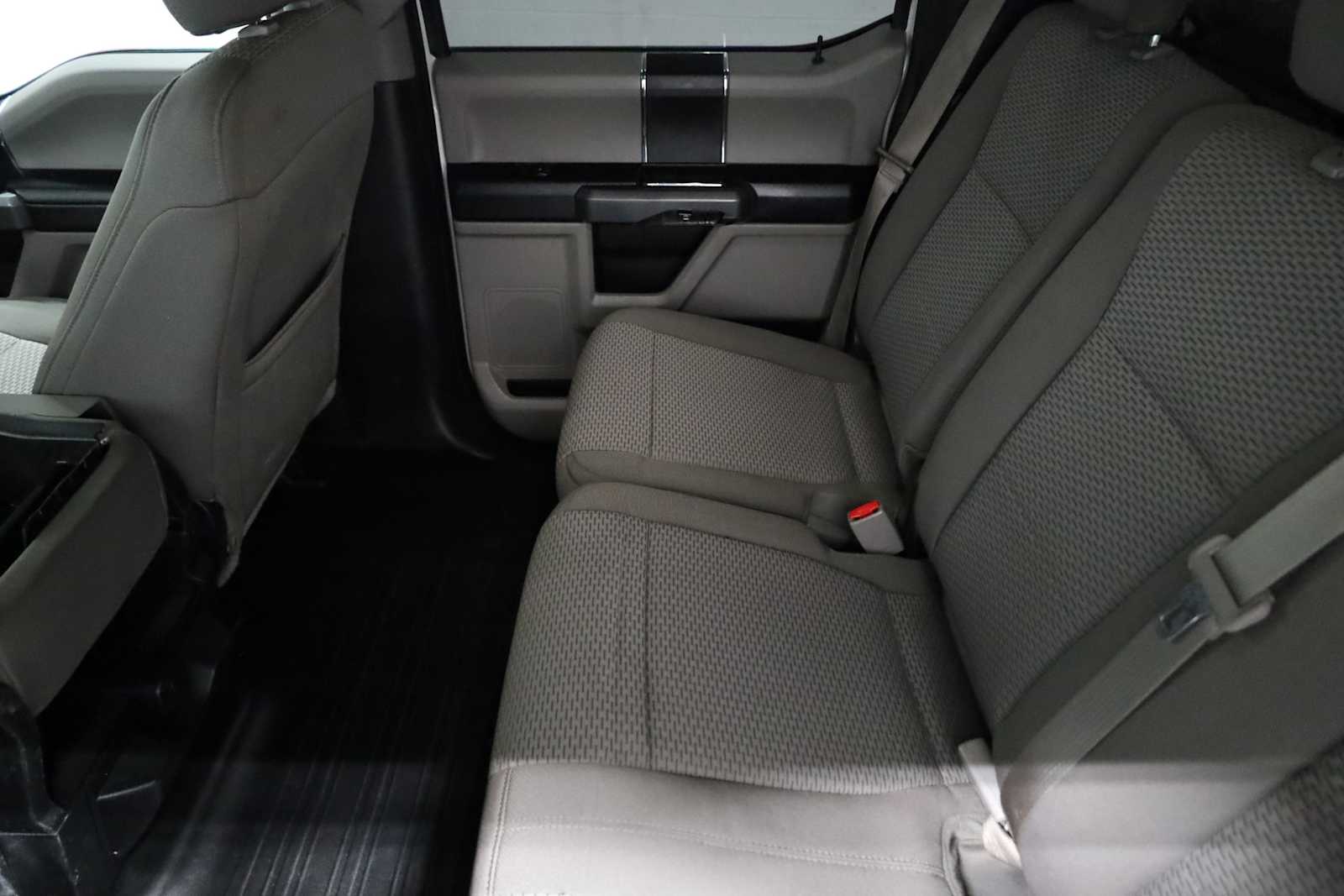 2017 Ford F-150  29