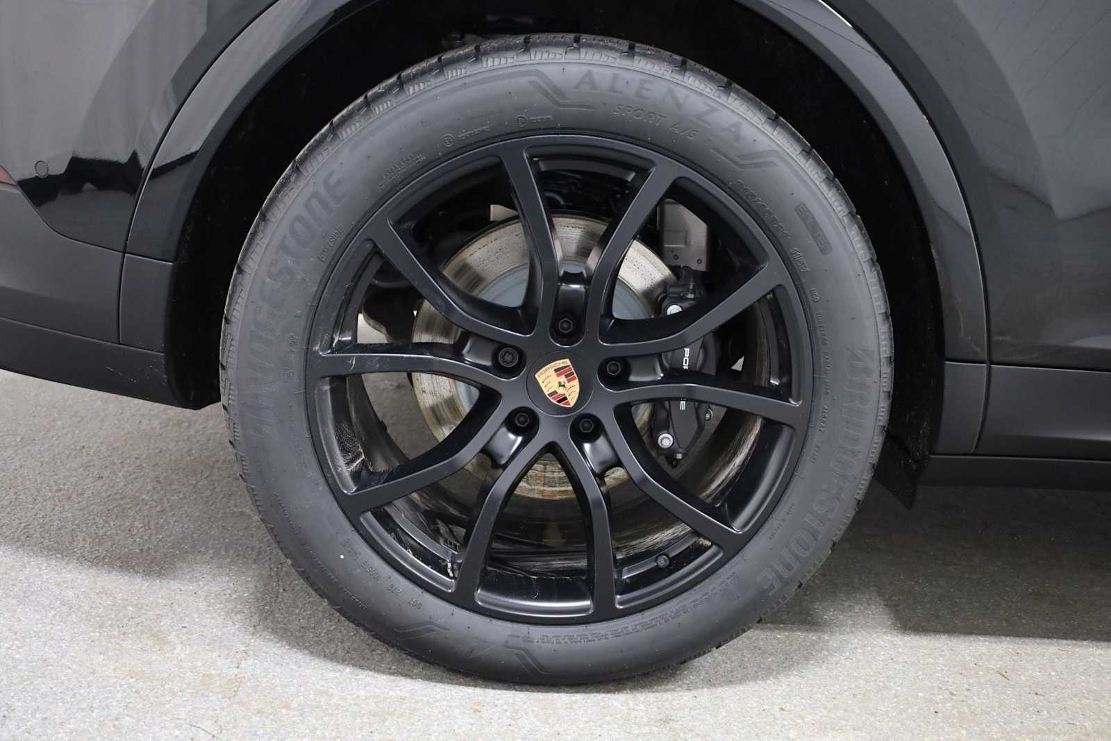 Thumbnail: 2026 Porsche Cayenne - 38