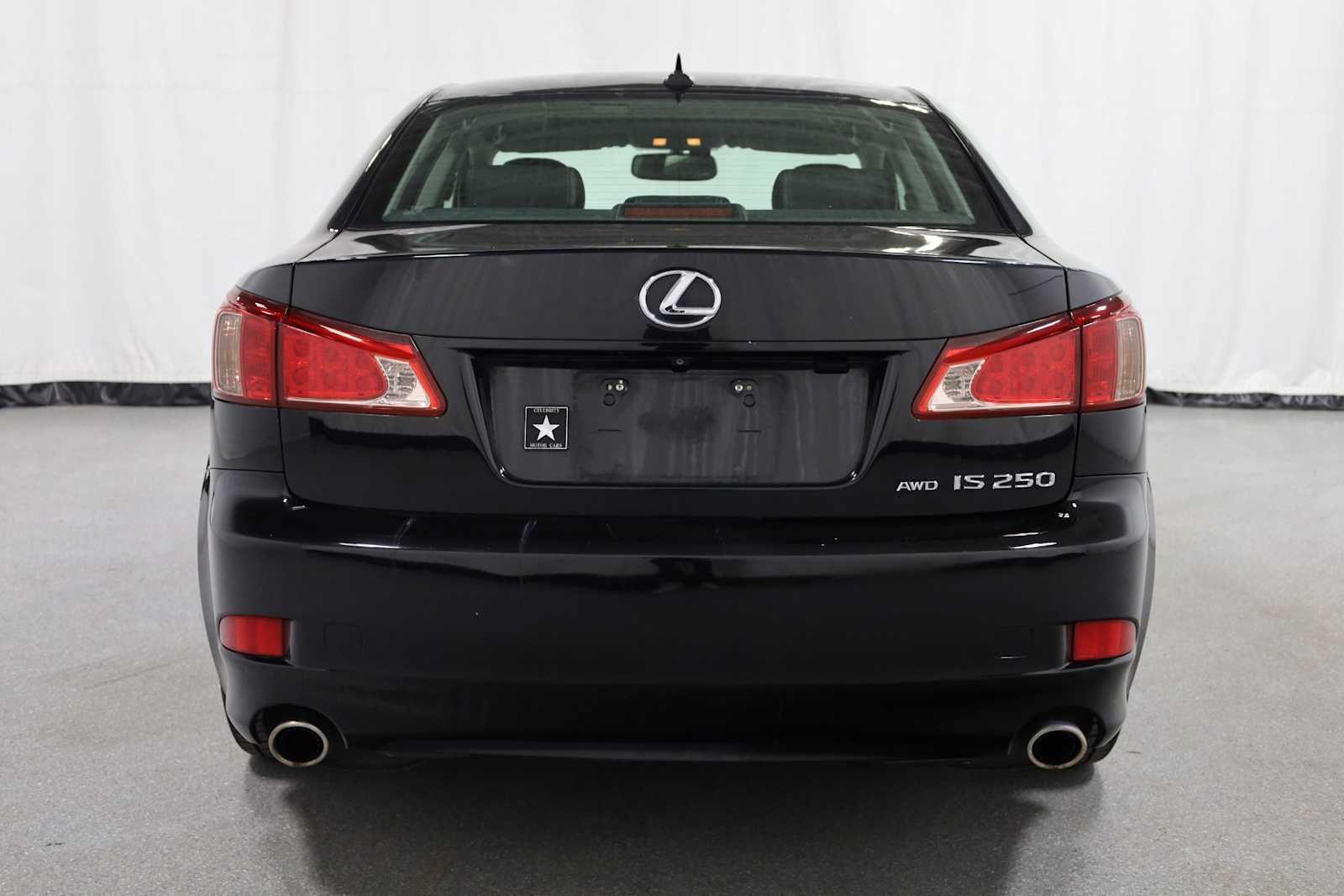 Thumbnail: 2012 Lexus IS - 7